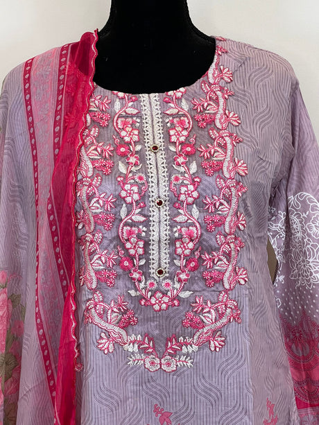 Pakistani Stitched Embroidered lawn Salwar kameez ready to ship