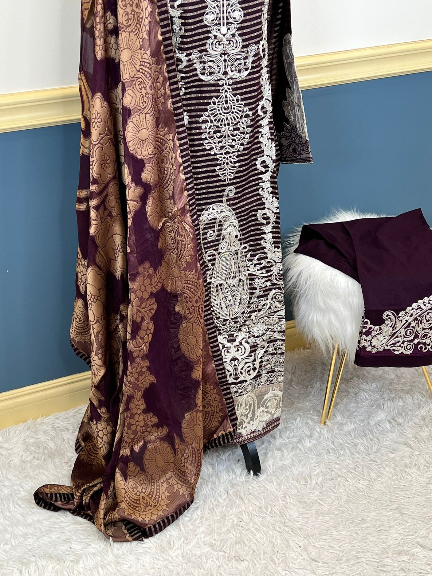 Pakistani Stitched Embroidered lawn Salwar kameez ready to ship