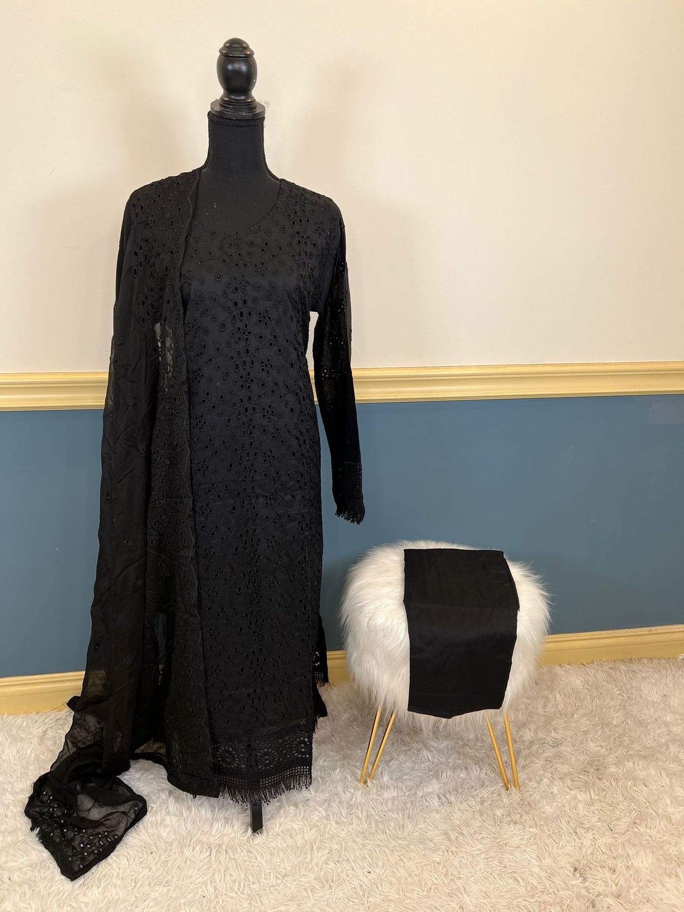 Pakistani Stitched Embroidered lawn Salwar kameez ready to ship