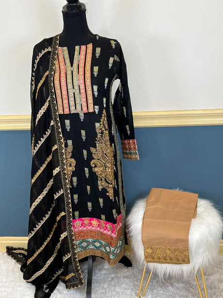 Pakistani Stitched Embroidered lawn Salwar kameez ready to ship