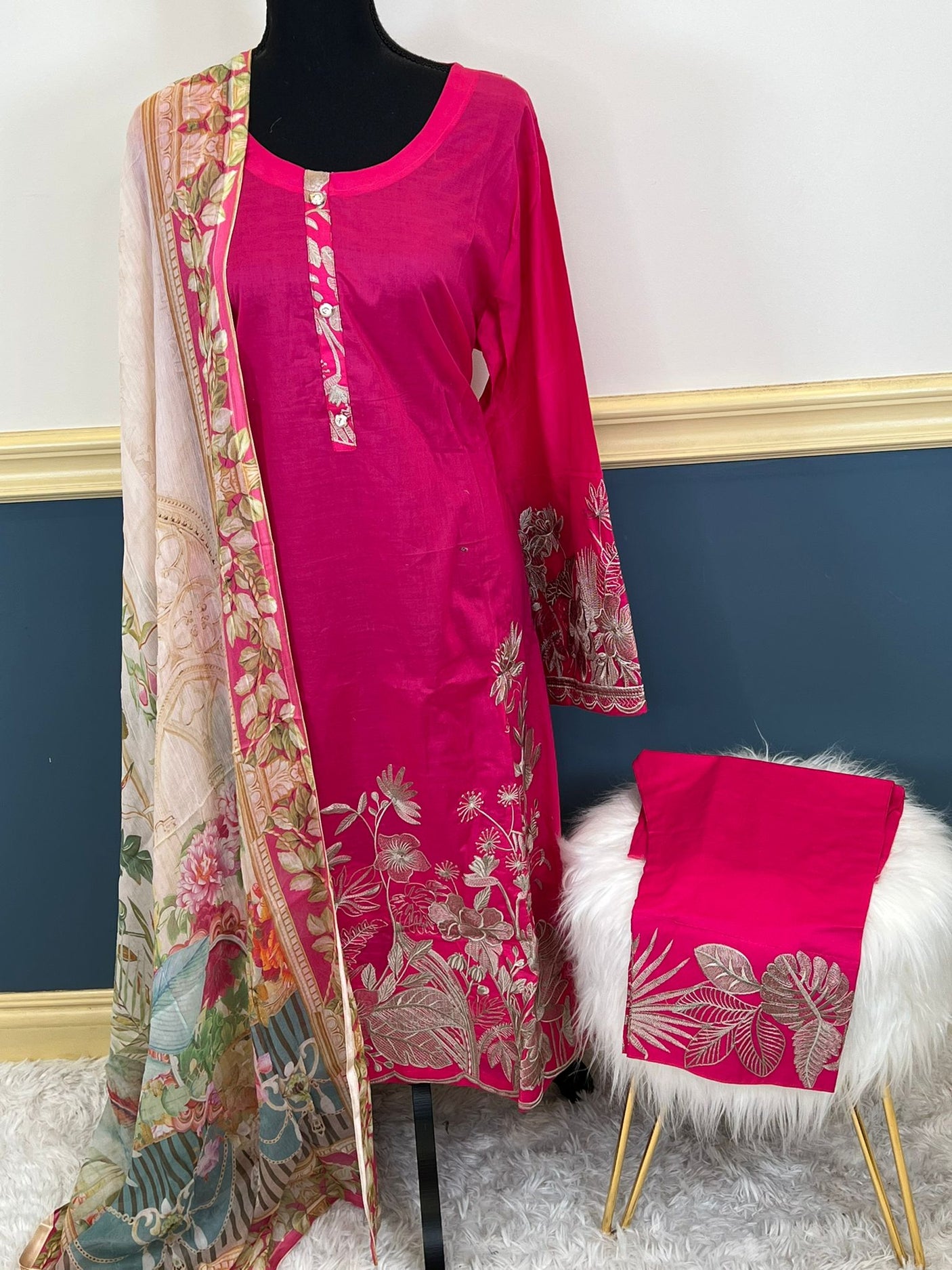 Pakistani Stitched Embroidered lawn Salwar kameez ready to ship