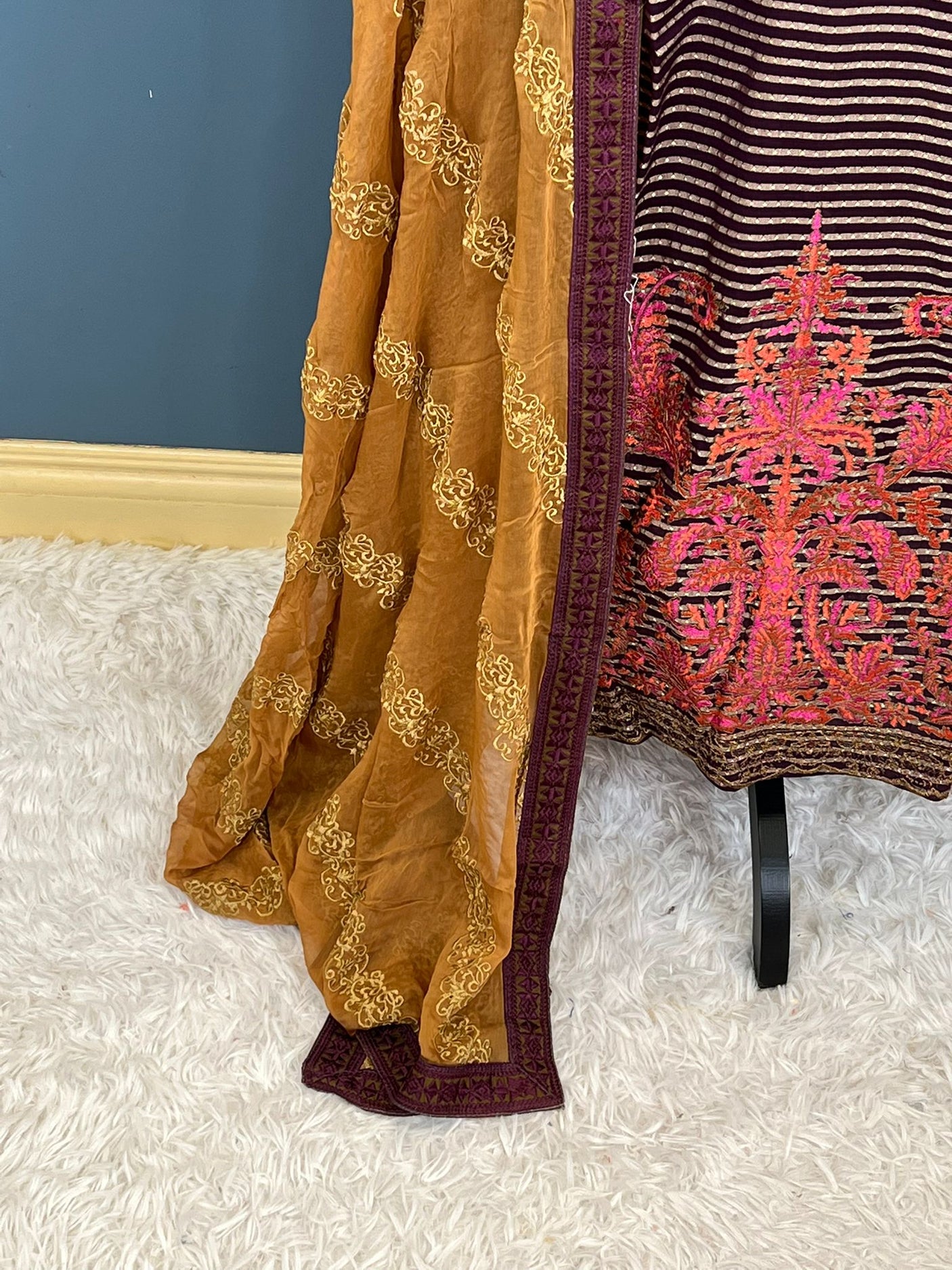 Pakistani Stitched Embroidered lawn Salwar kameez ready to ship