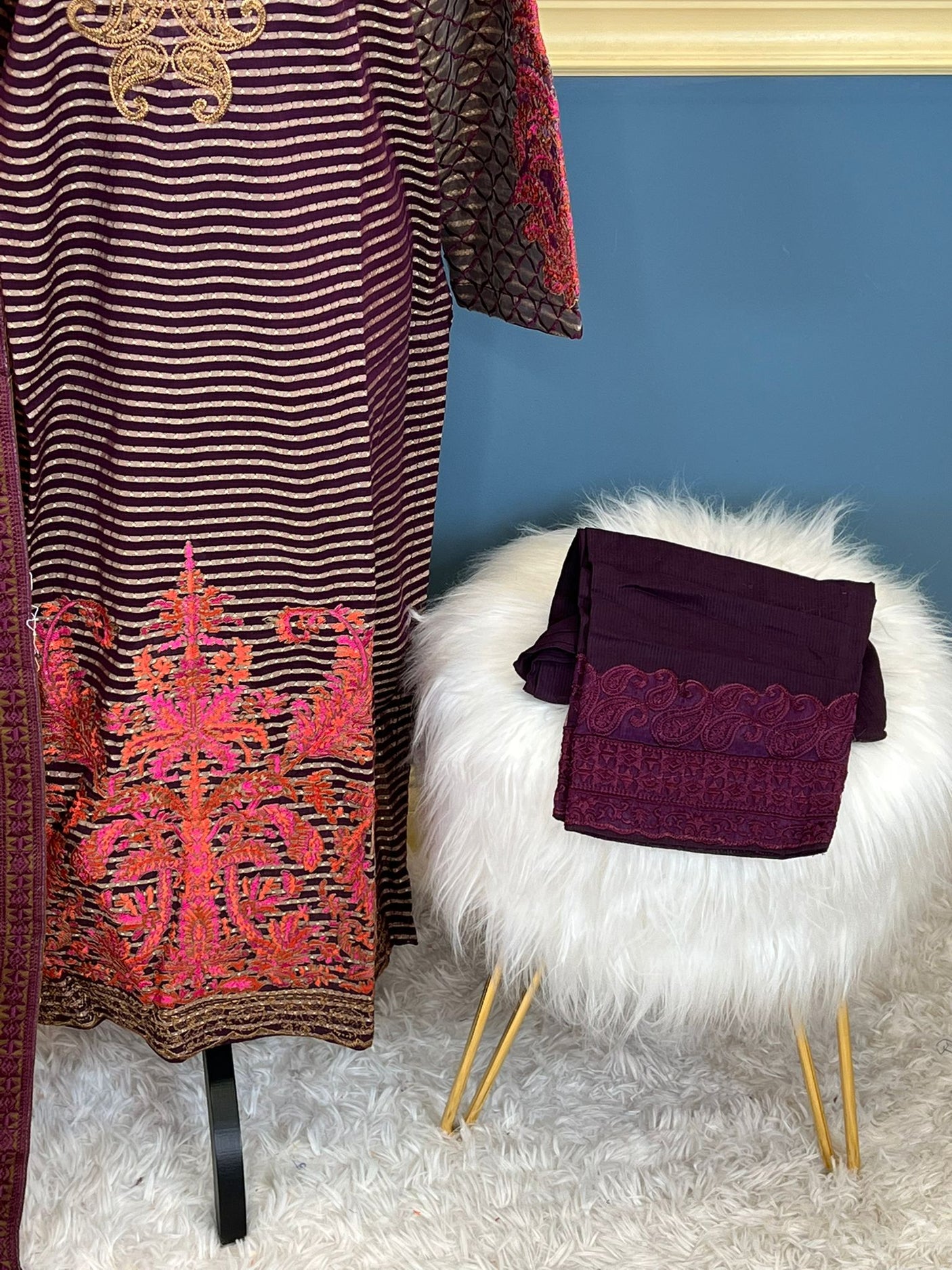 Pakistani Stitched Embroidered lawn Salwar kameez ready to ship