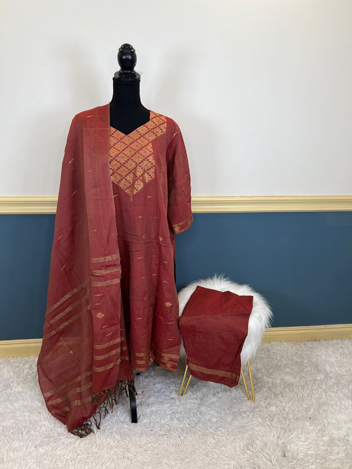 Bangladeshi Jamdani salwar kamiz