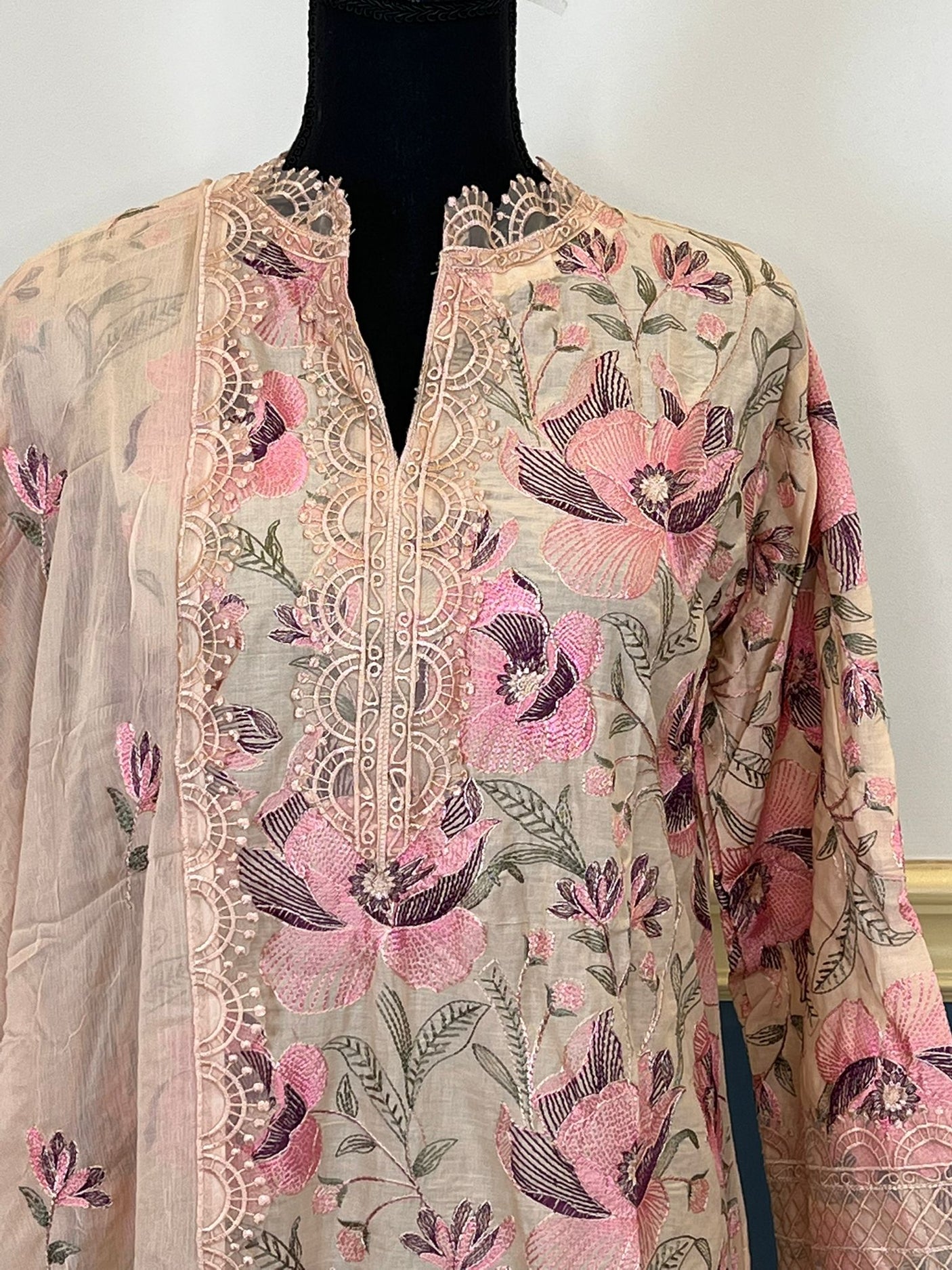 Pakistani Stitched Luxury Embroidered lawn Salwar kameez ready to ship