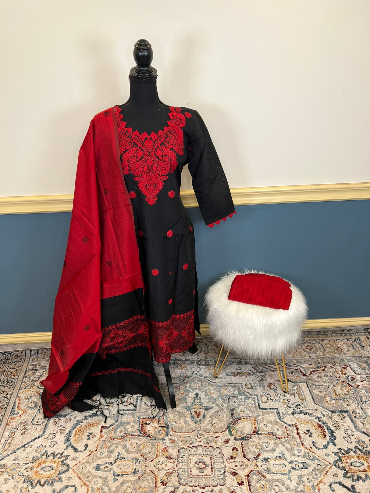 Bangladeshi Taant Jamdani Salwer Kamiz