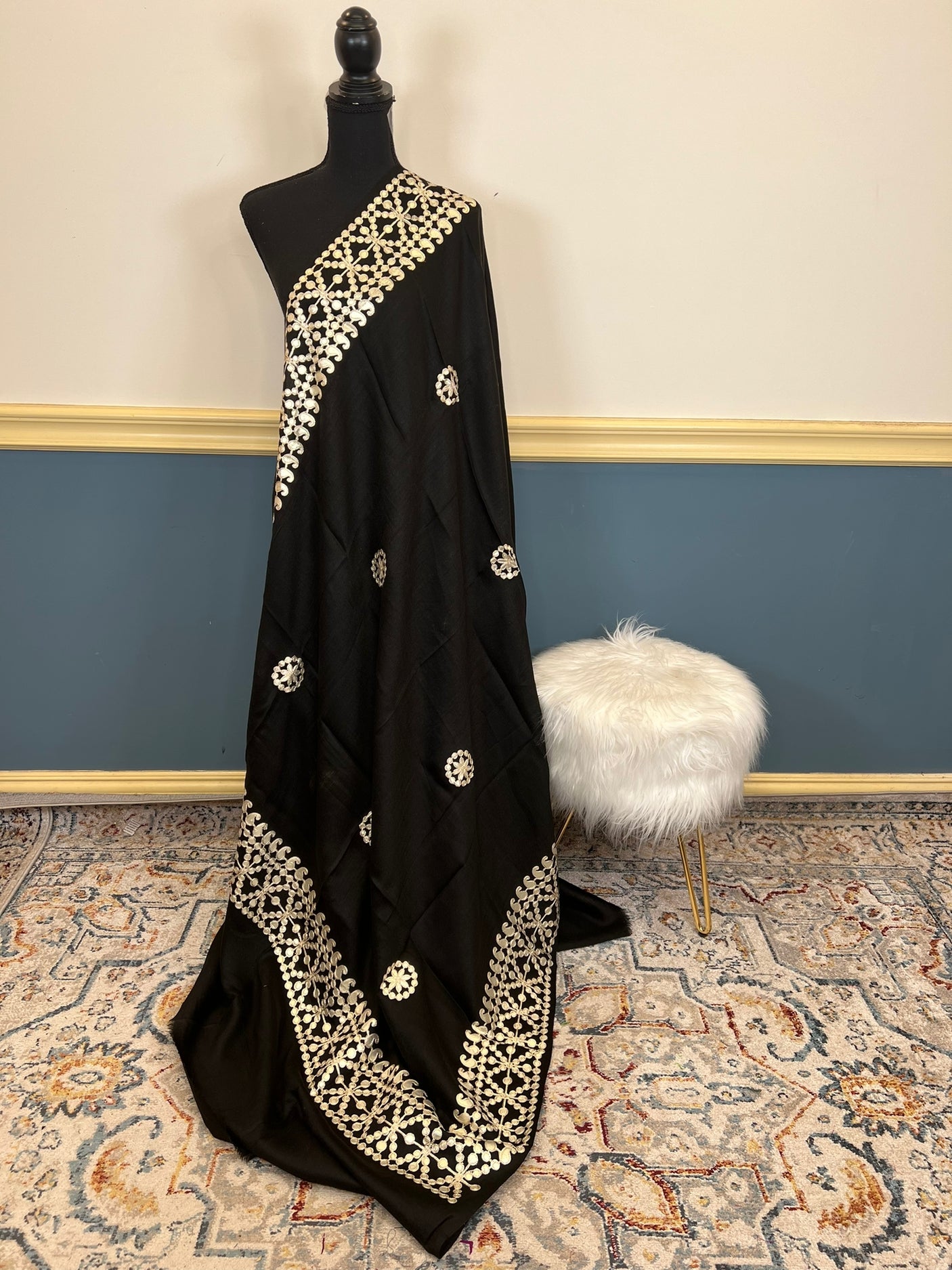 Pashmina Shawl with Aplic Work