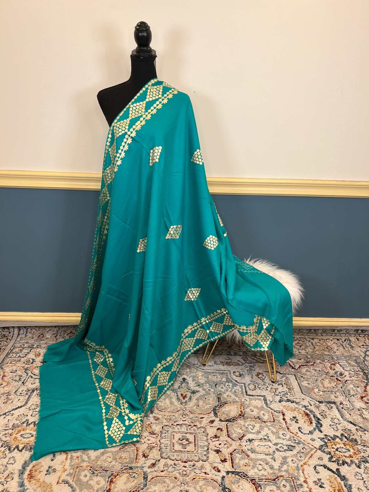 Pashmina Shawl with Aplic Work