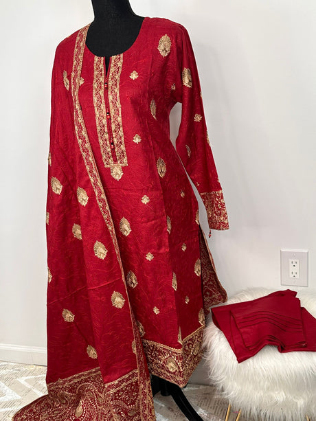 Pakistani Embroidered Luxury Lawn Ready To Ship