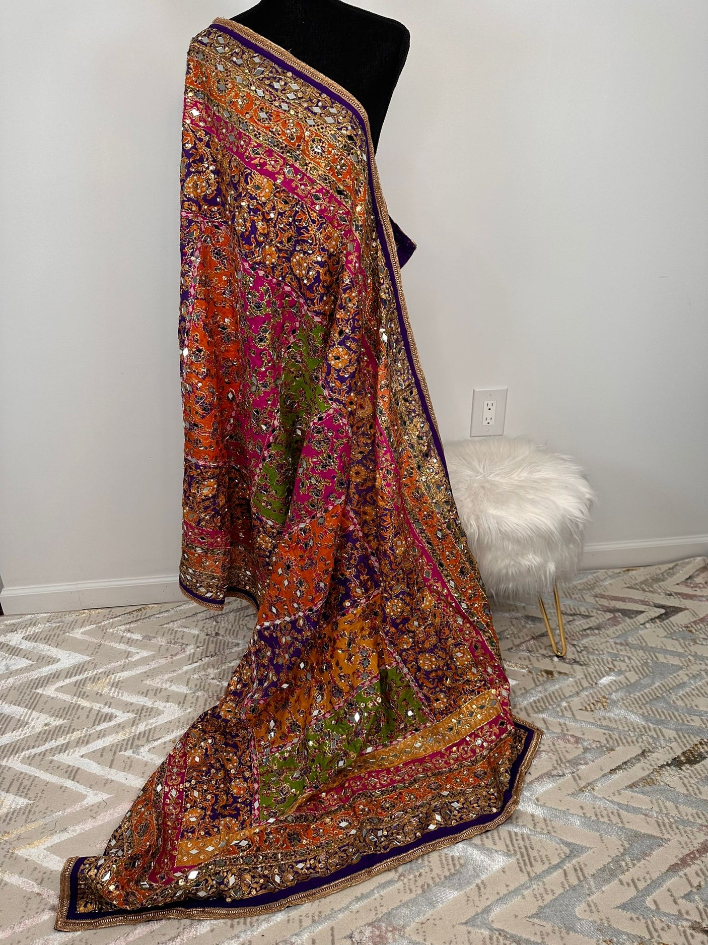 Pashmina Shawl with Aplic Work