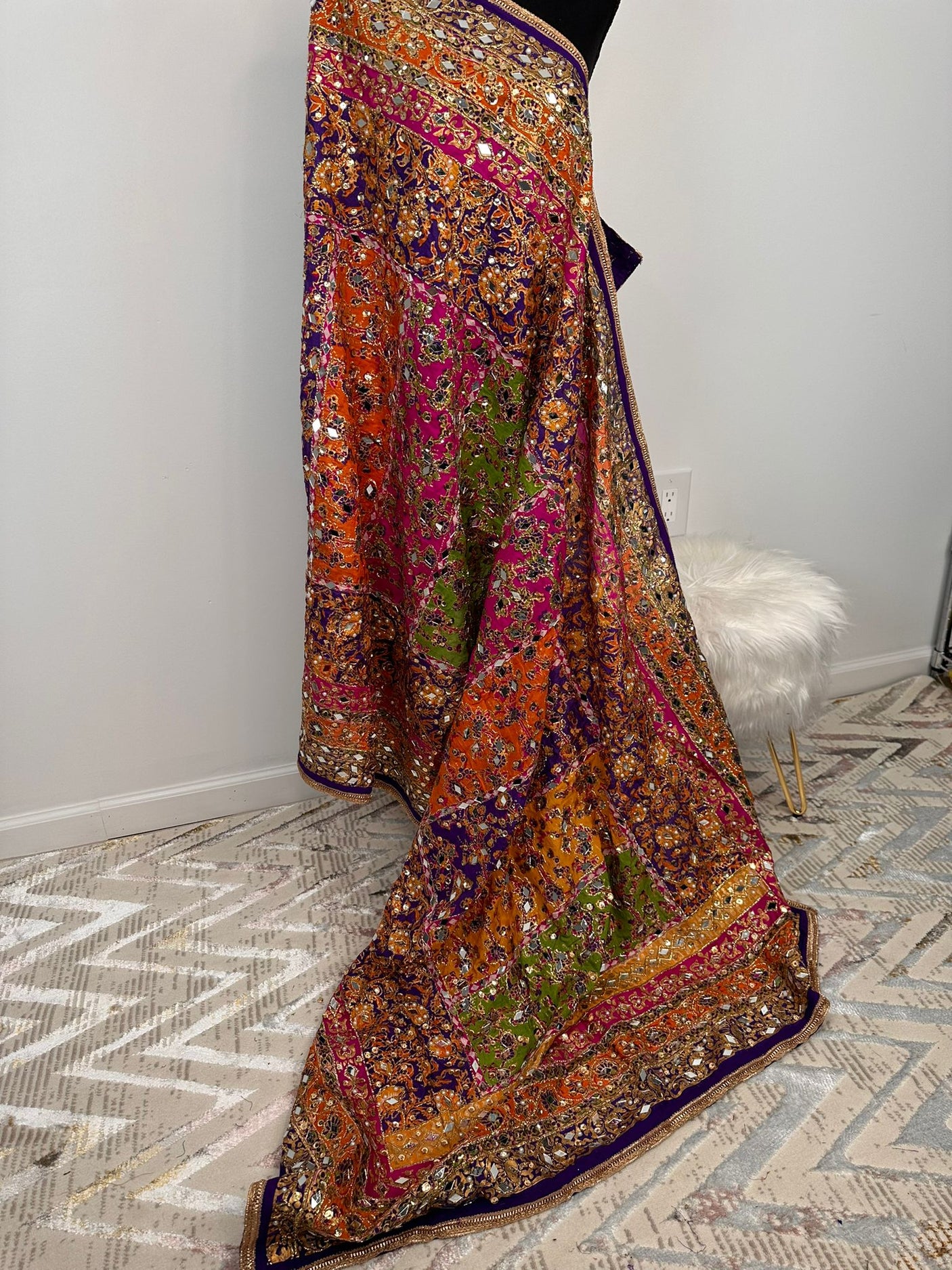 Pashmina Shawl with Aplic Work