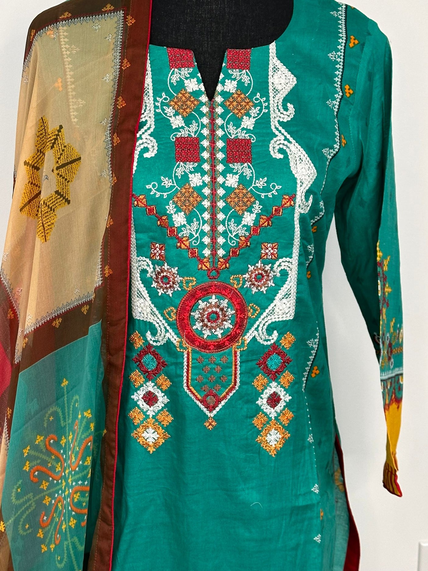 Pakistani Lawn Embroidered Salwar kameez Ready To Ship