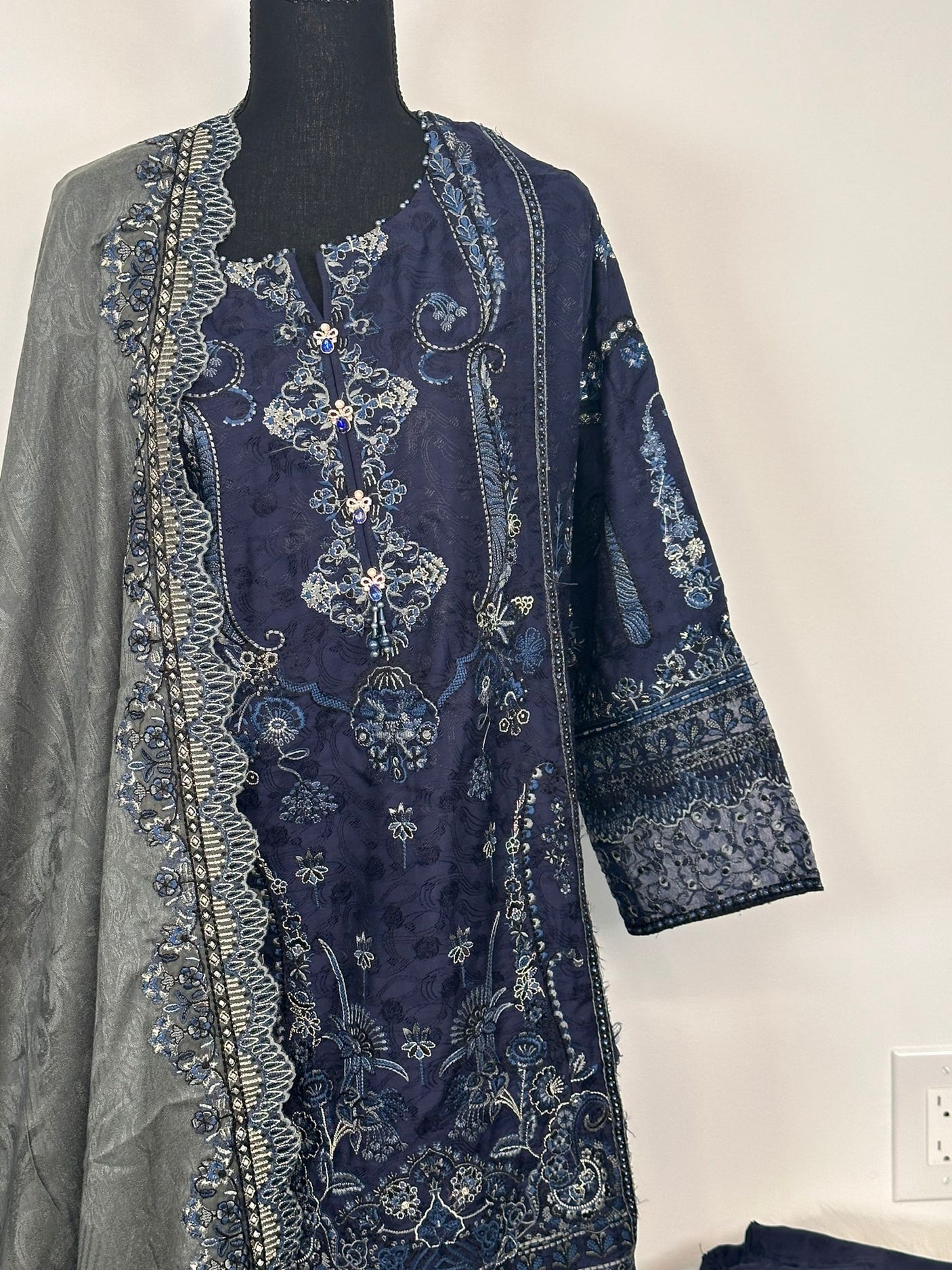 Pakistani Embroidered Luxury Lawn Ready To Ship