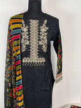 Pakistani Embroidered Lawn with chiffon dupatta ready to ship