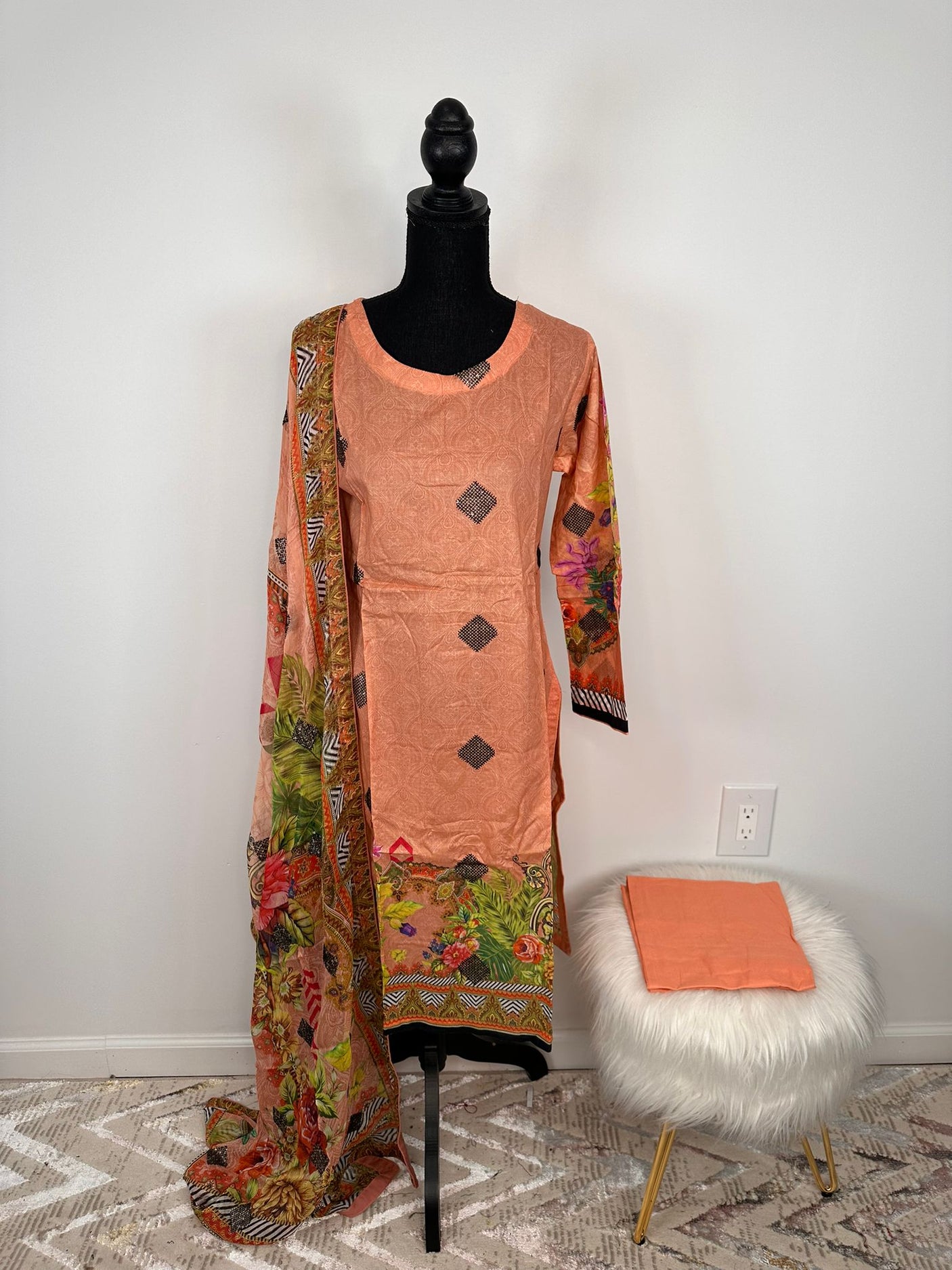 Pakistani Embroidered Lawn  ready to ship