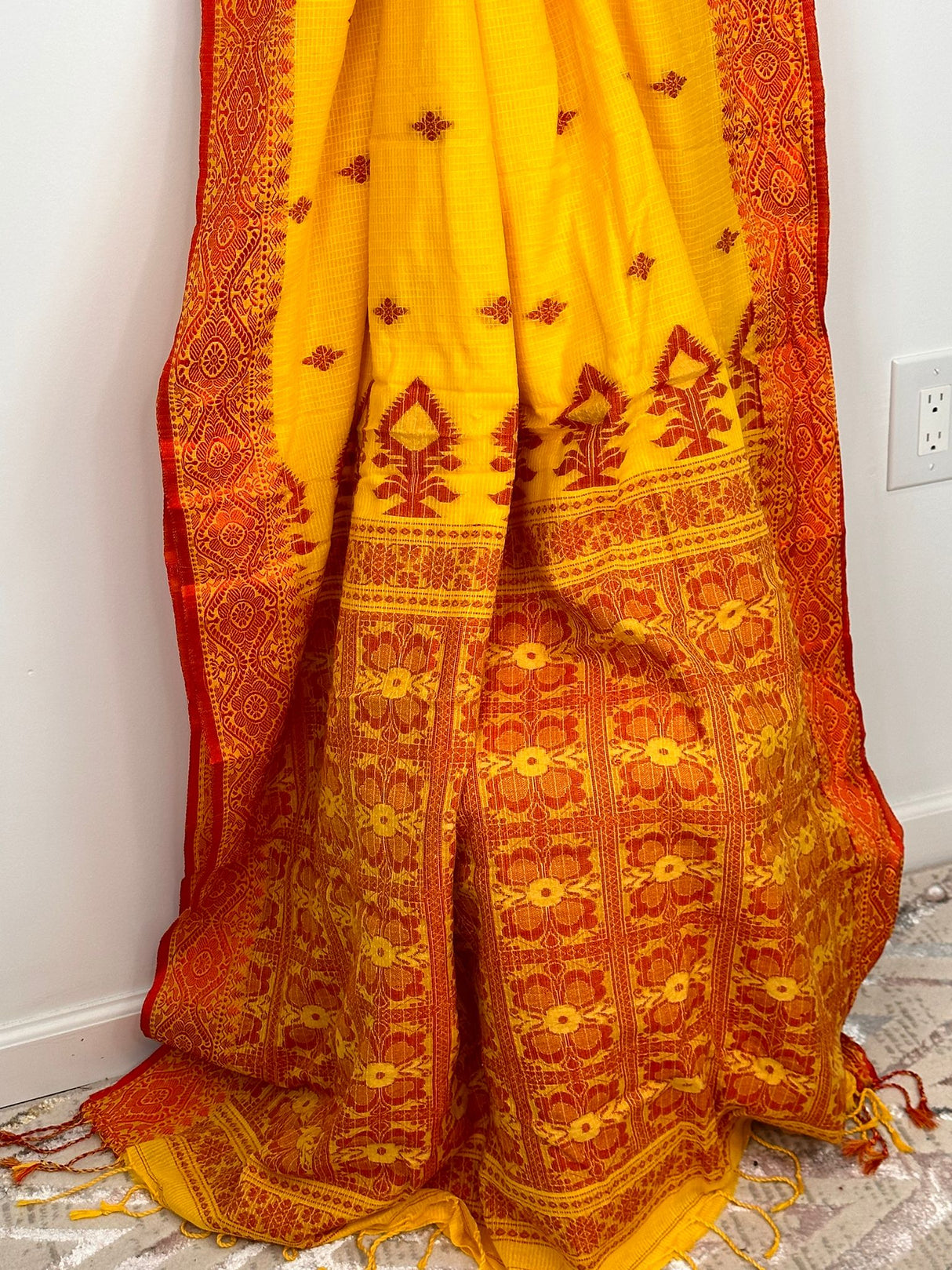 Handloom Baluchari saree with running blouse