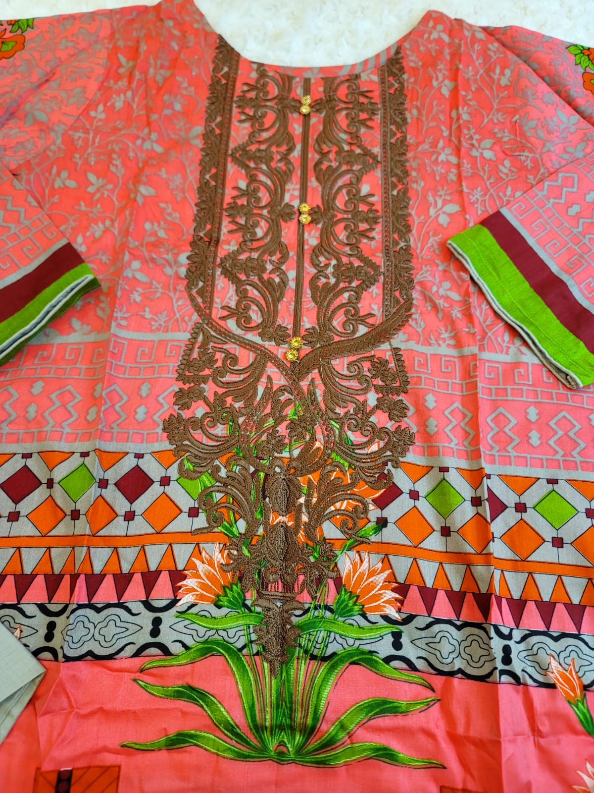 Pakistani lawn Embroidered Salwar kameez with Chiffon Dupatta Ready To Ship