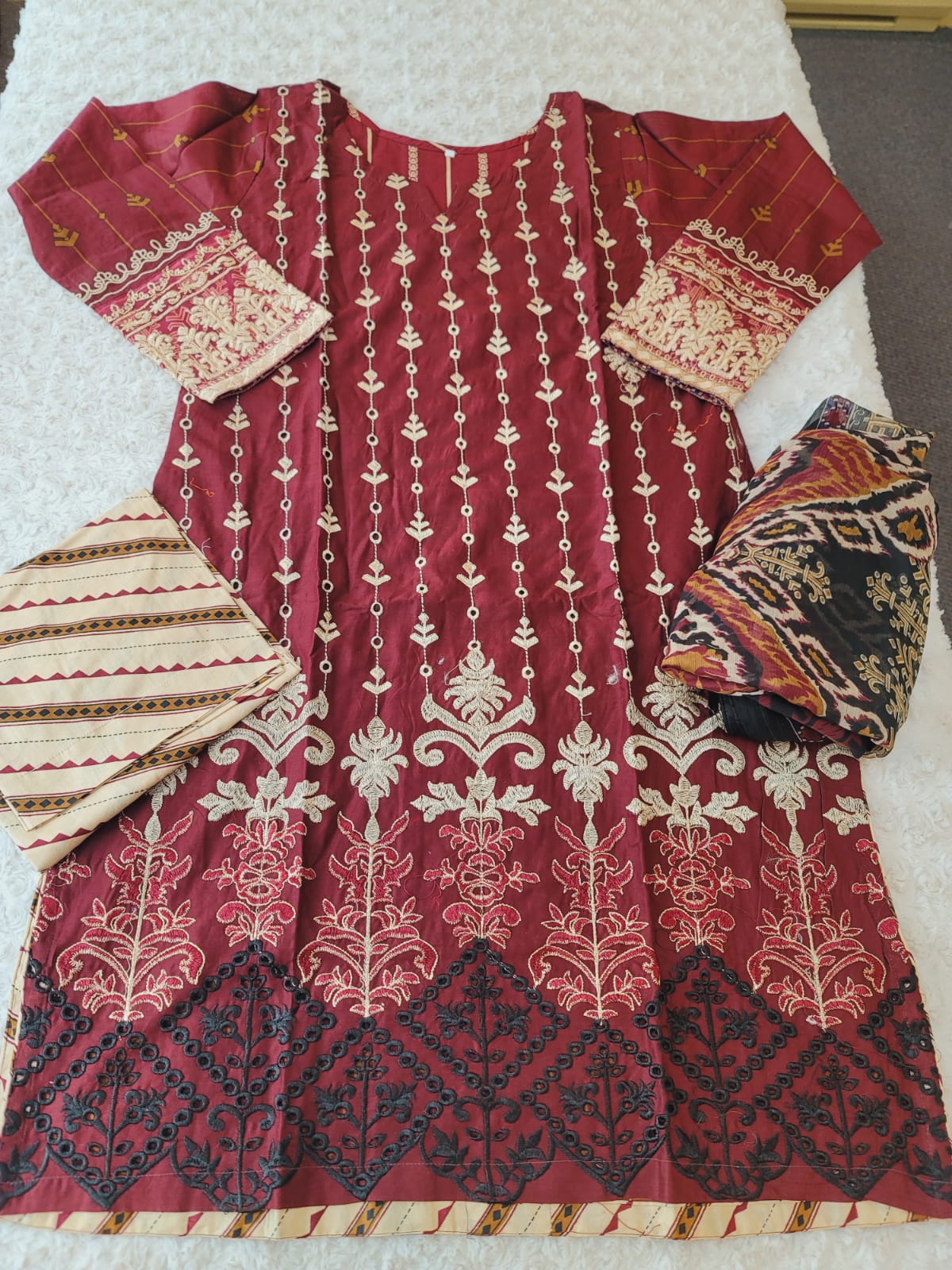 Pakistani stitched  lawn Embroidered Salwar kameez ready to ship