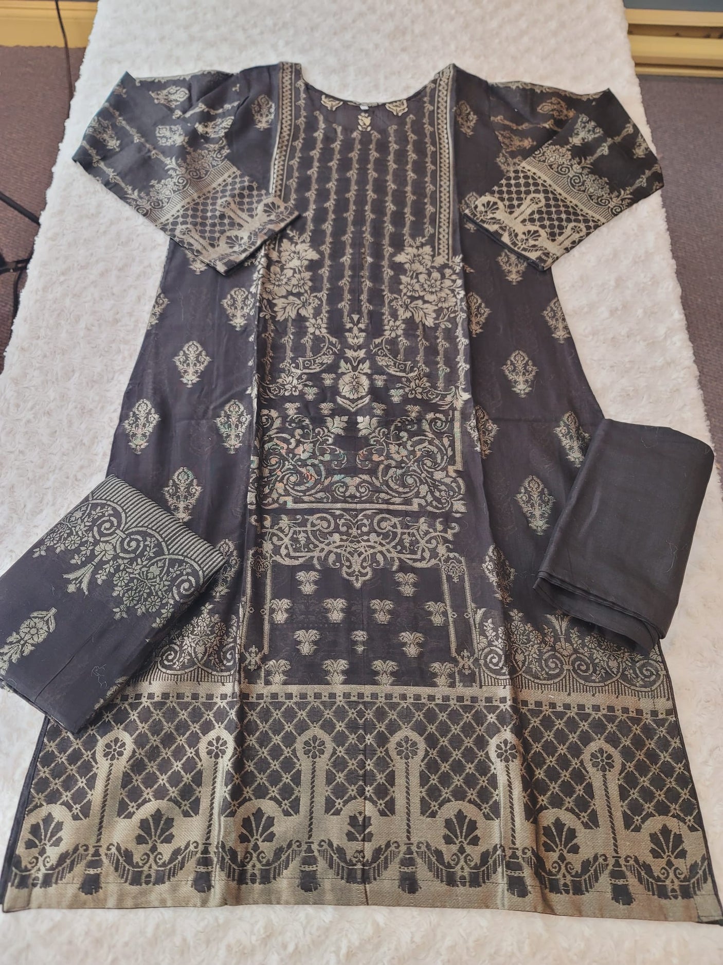 Pakistani Stitched Jacquard lawn Embroidered Salwar kameez ready to ship