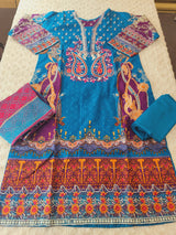 Pakistani Stitched lawn Embroidered Salwar kameez ready to ship