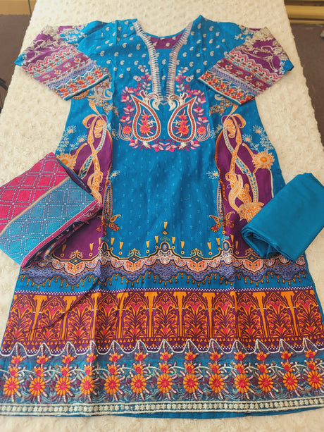 Pakistani Stitched lawn Embroidered Salwar kameez ready to ship