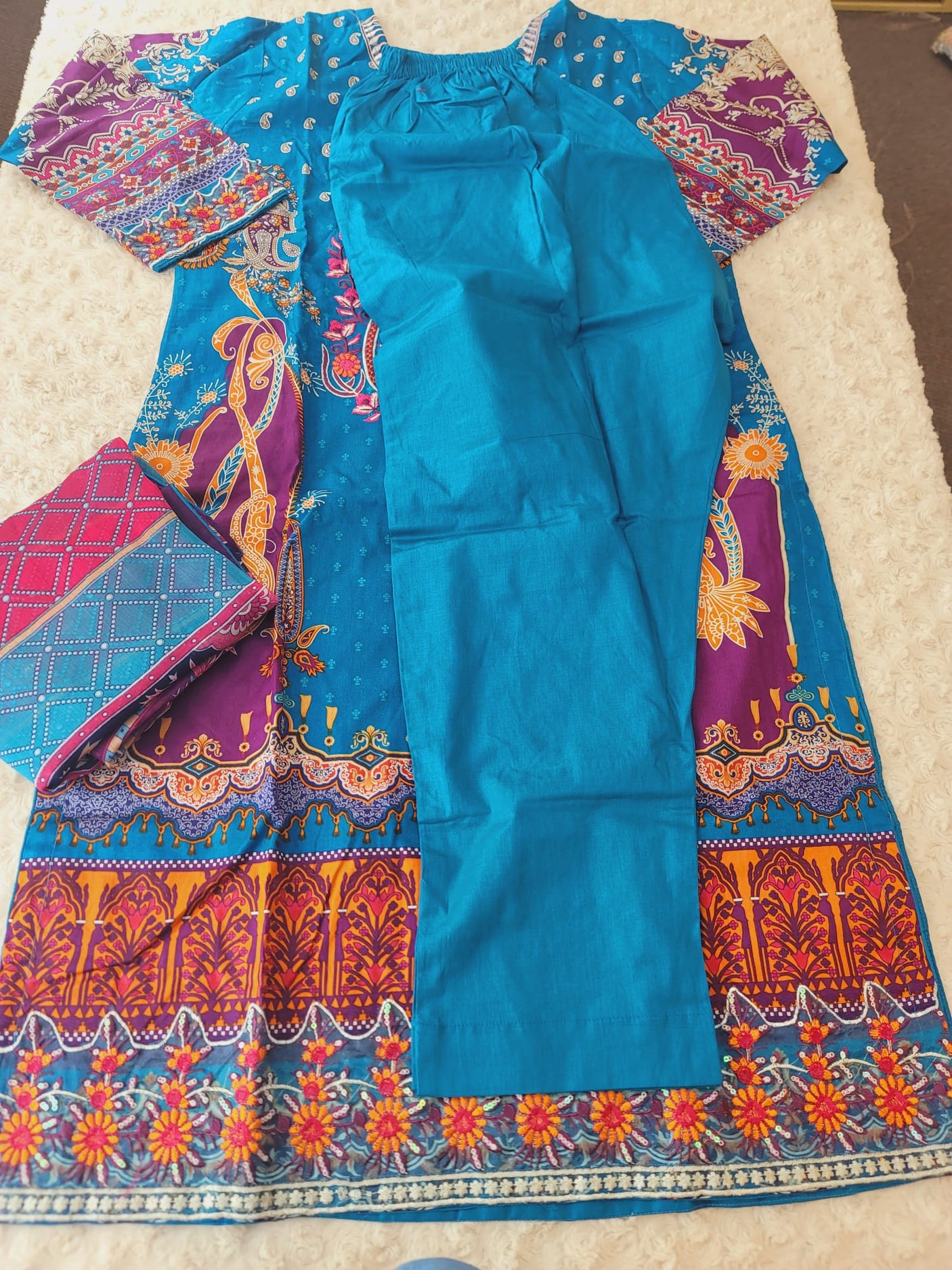 Pakistani Stitched lawn Embroidered Salwar kameez ready to ship