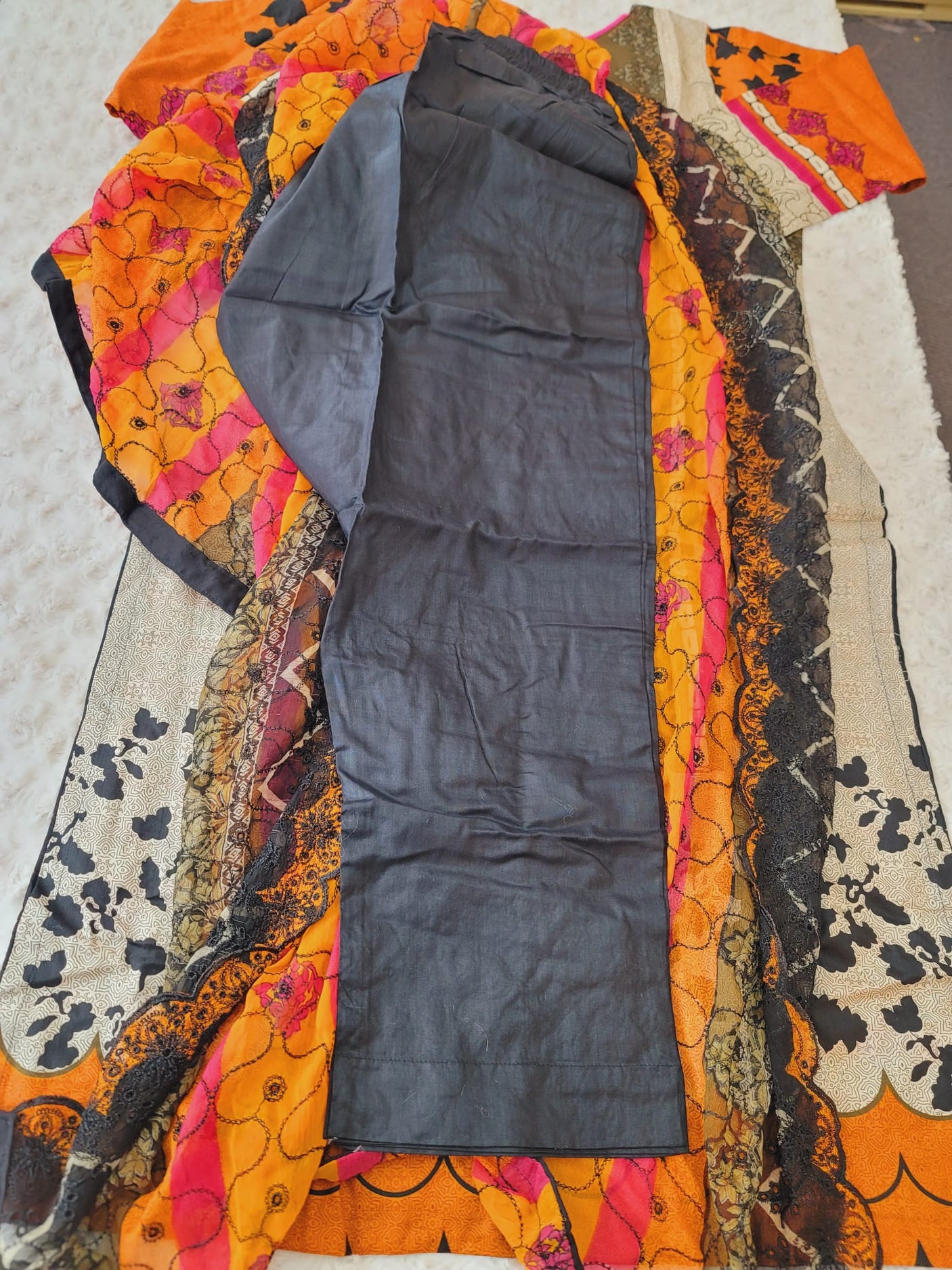 Pakistani Stitched lawn Embroidered Salwar kameez ready to ship