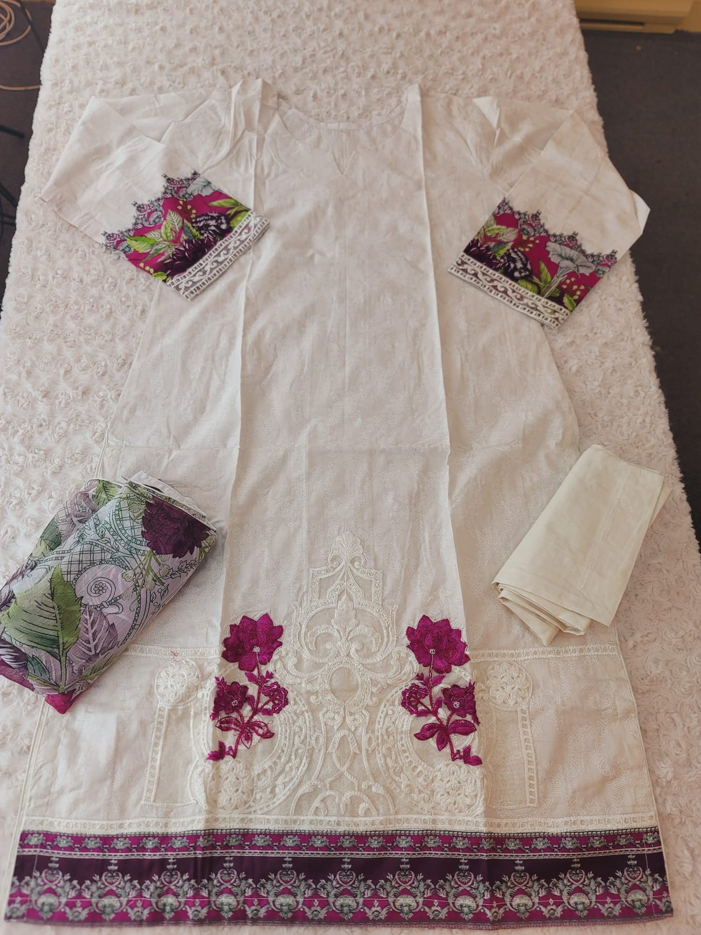 Pakistani Stitched lawn Embroidered Salwar kameez ready to ship