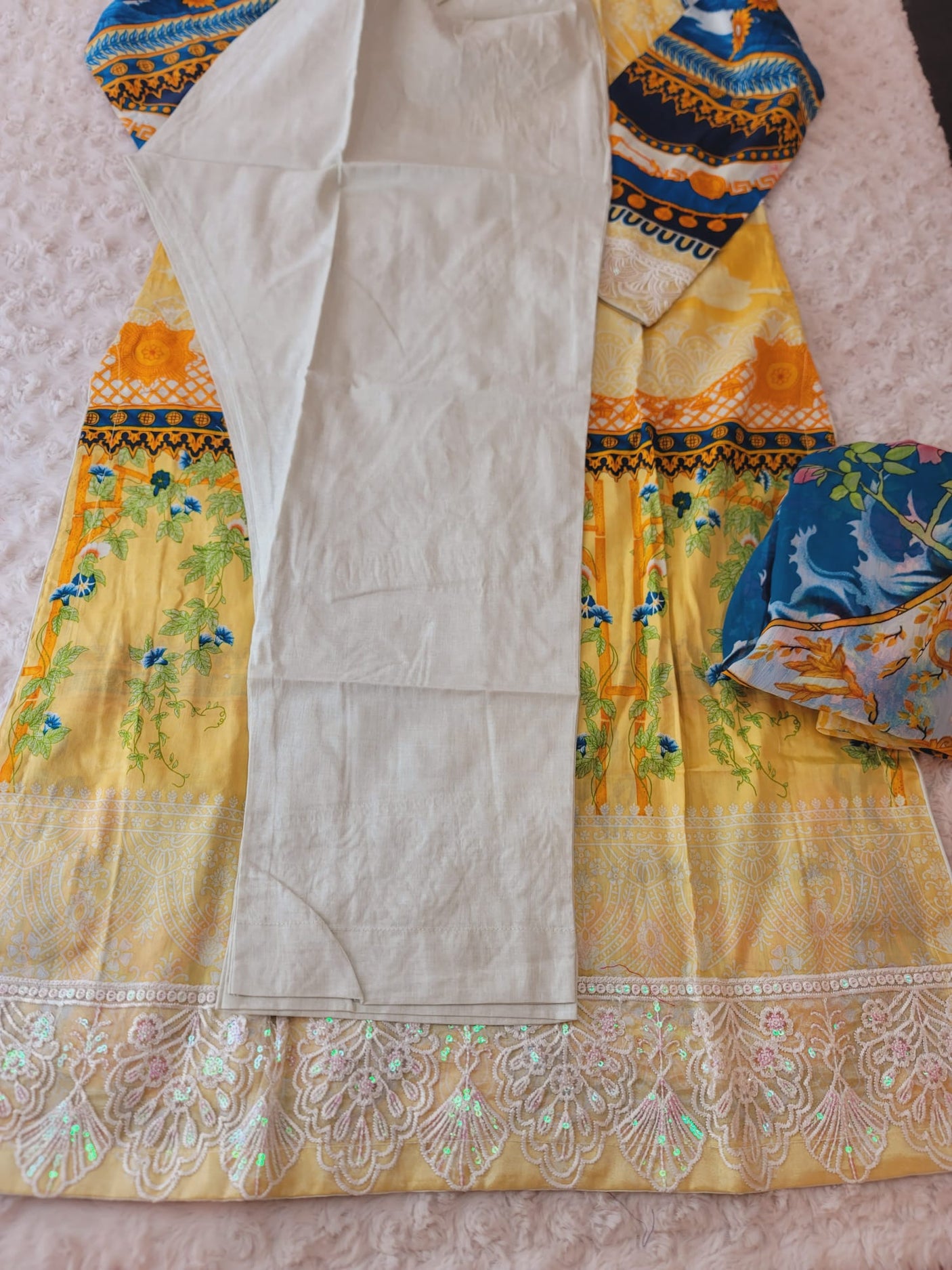 Pakistani Stitched lawn Embroidered Salwar kameez ready to ship