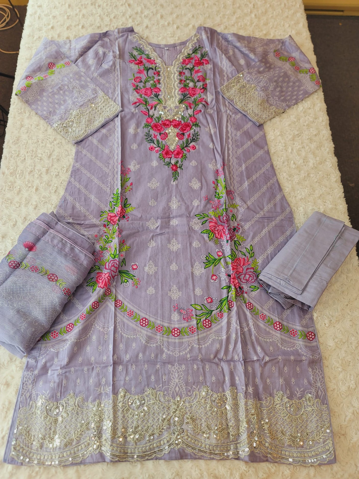 Pakistani Stitched lawn Embroidered Salwar kameez ready to ship