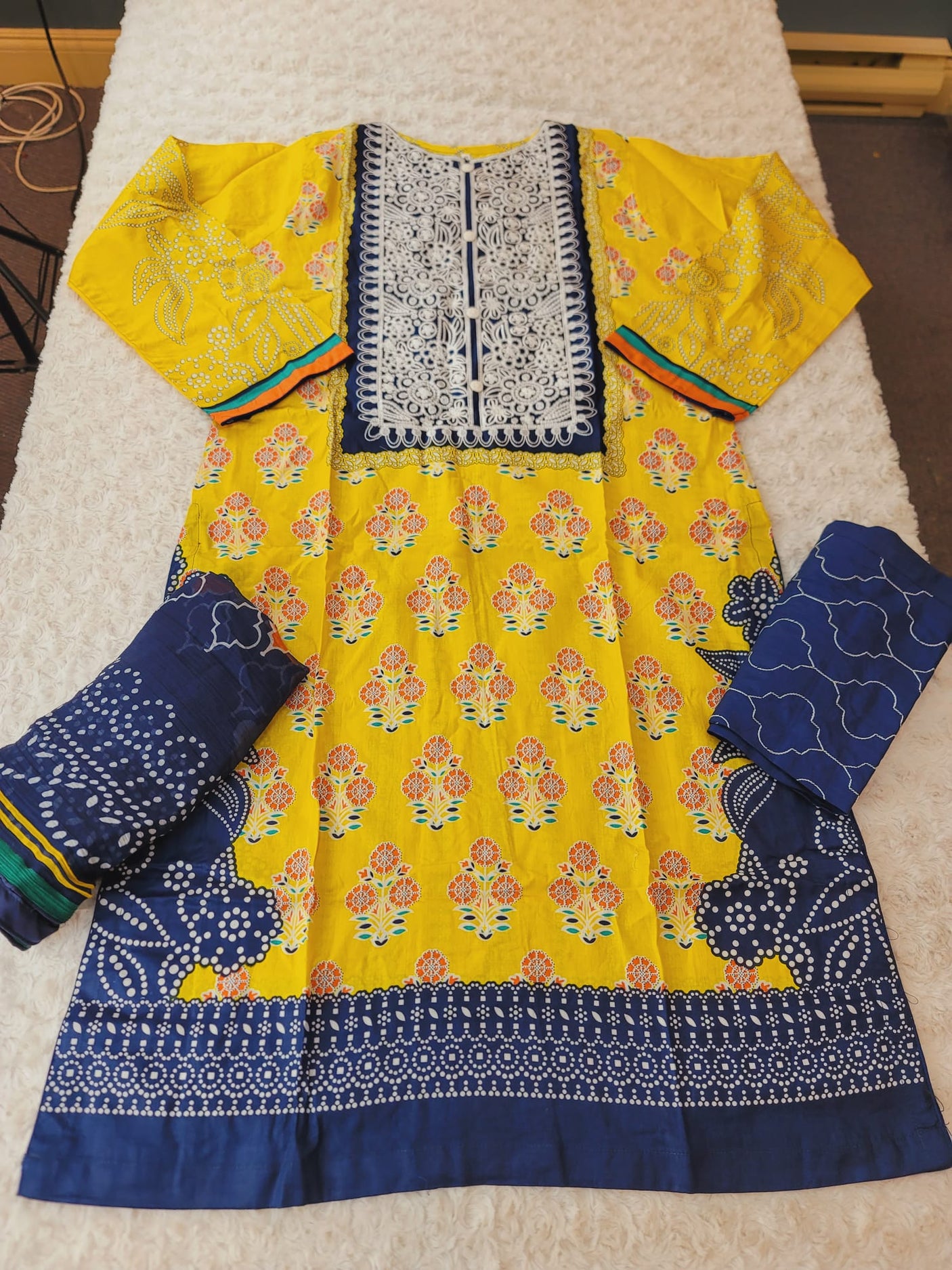Pakistani Stitched lawn Embroidered Salwar kameez ready to ship