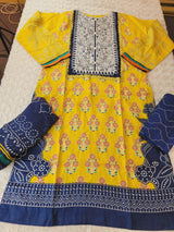 Pakistani Stitched lawn Embroidered Salwar kameez ready to ship
