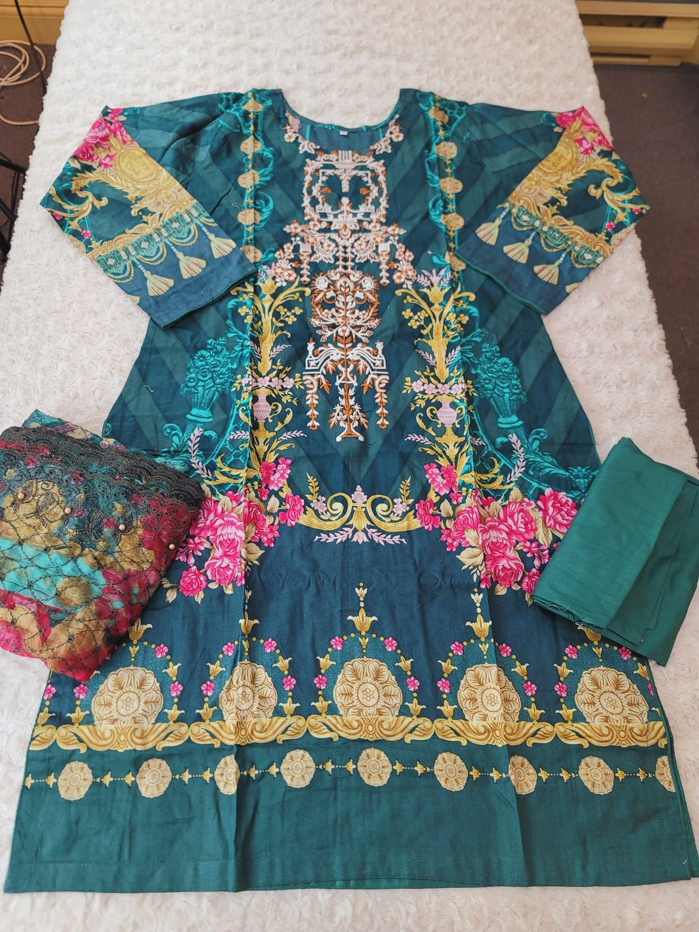 Pakistani Stitched lawn Embroidered Salwar kameez ready to ship