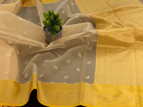 Perfect Traditional Sarees in Soft Pastel Hues! Pure Kora Muslin Saree with Sacha 140 Counts Silver and Olden Zari Weaved Buttas with Royal Rajwada Border and Aanchal