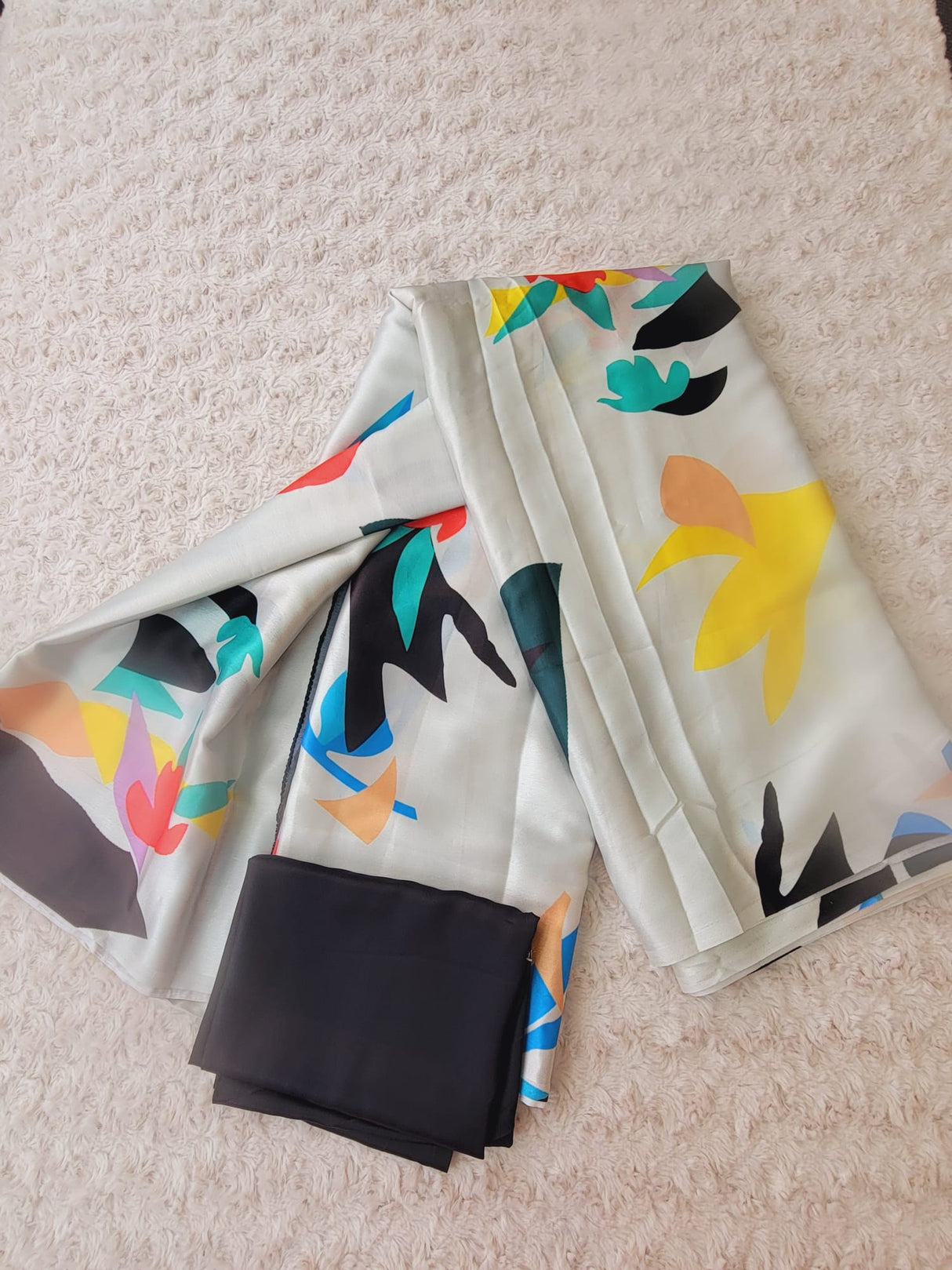 Super soft samooz silk with degital print saree