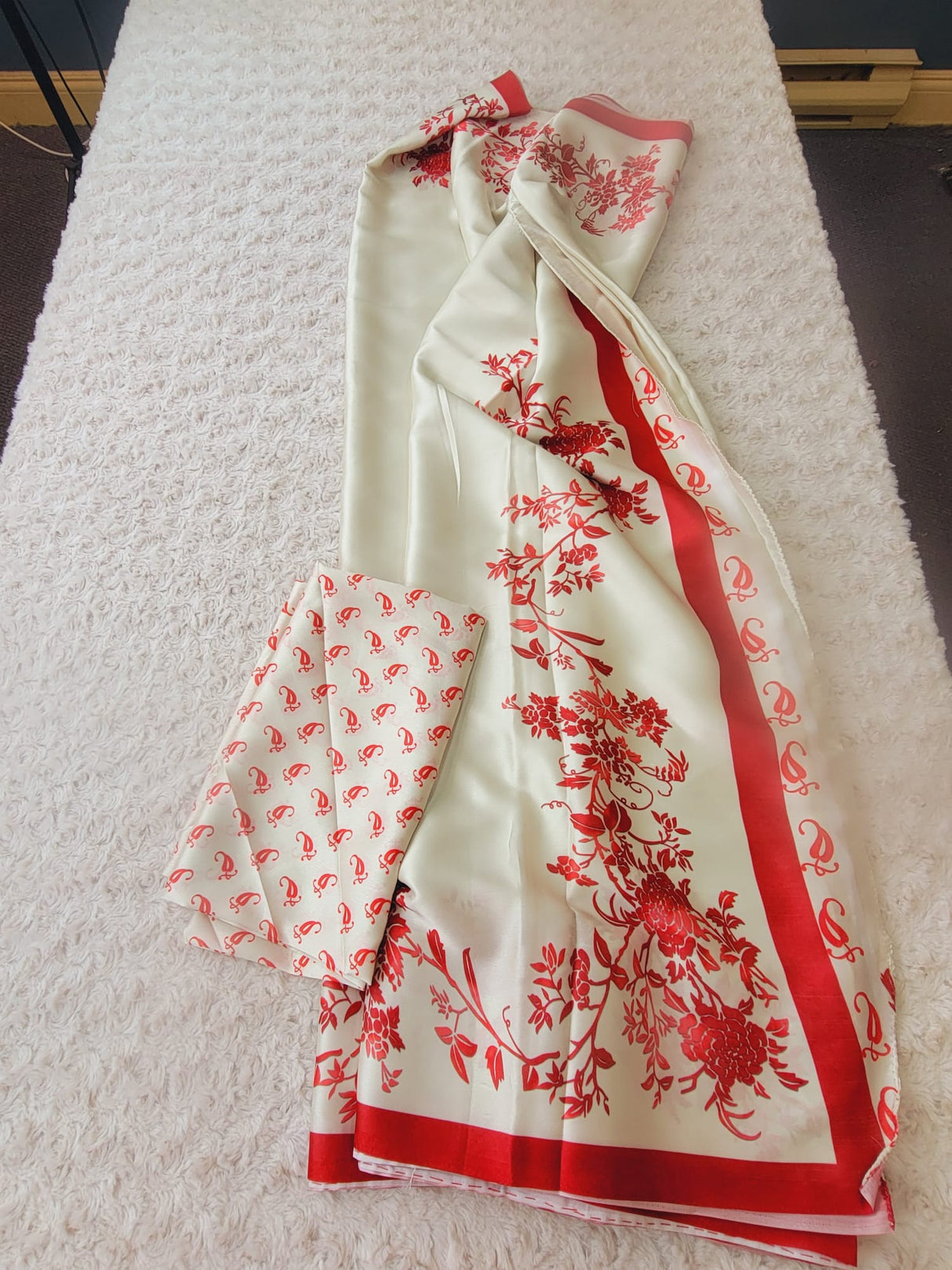 Super soft samooz silk with degital print saree