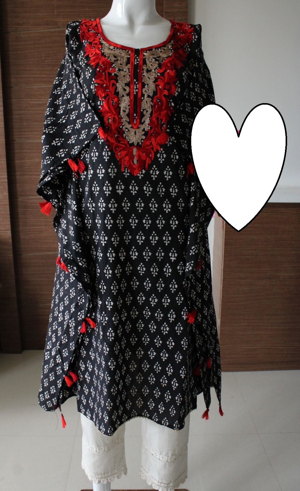 Beautiful cotton printed stitched kaftan with thread embroidery on front n back Paired with cotton stitched pant with crochet lace