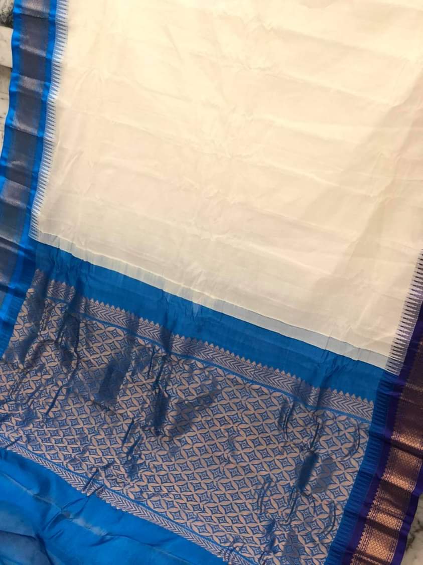 Pure Cotton Handcrafted Handloom Gadwal Sarees with Ganga Jamuna Border and Rich Zari Weavings In The Anchal n Border With blouse pc