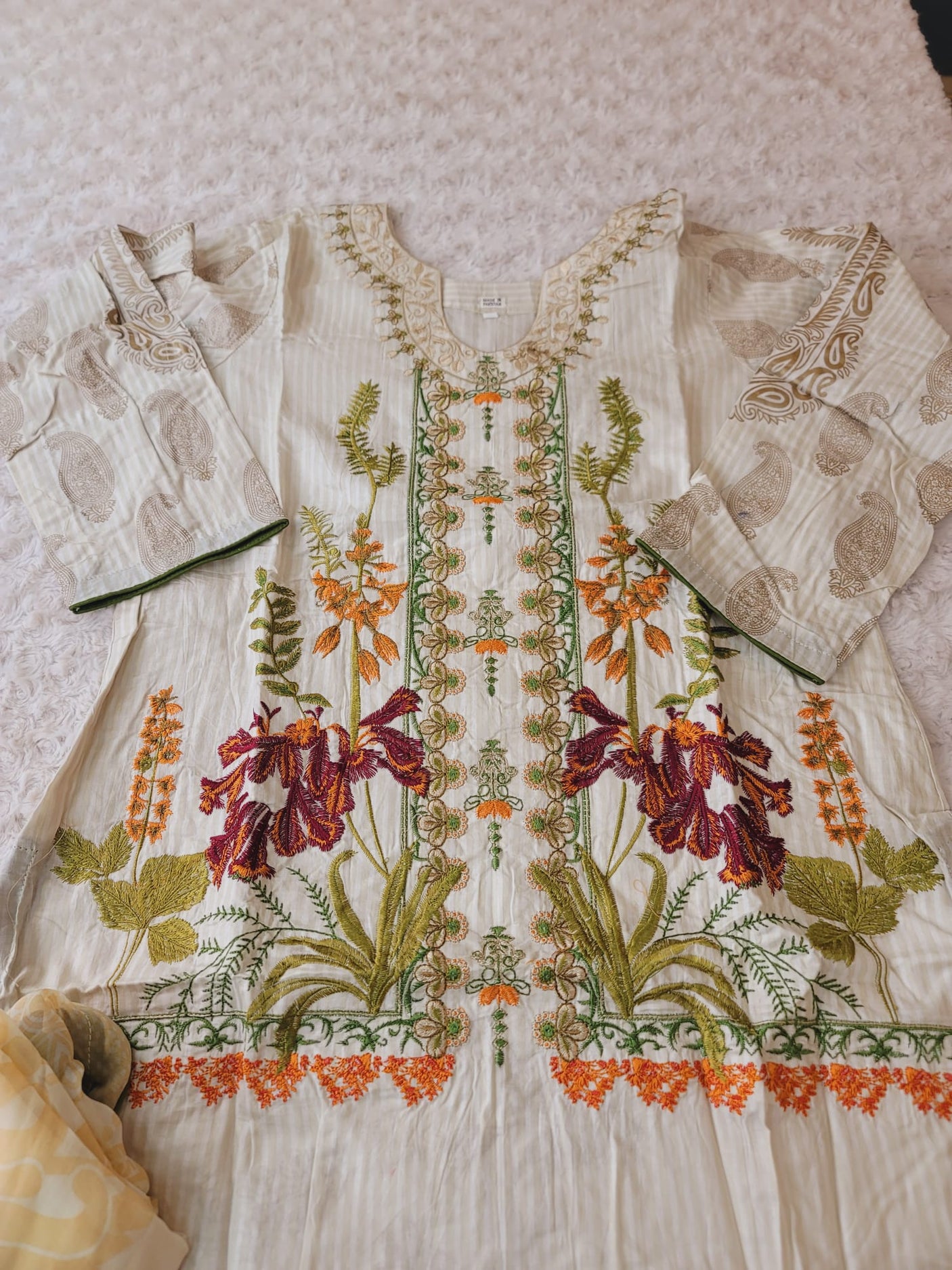 Pakistani lawn Embroidered Salwar kameez Ready To Ship