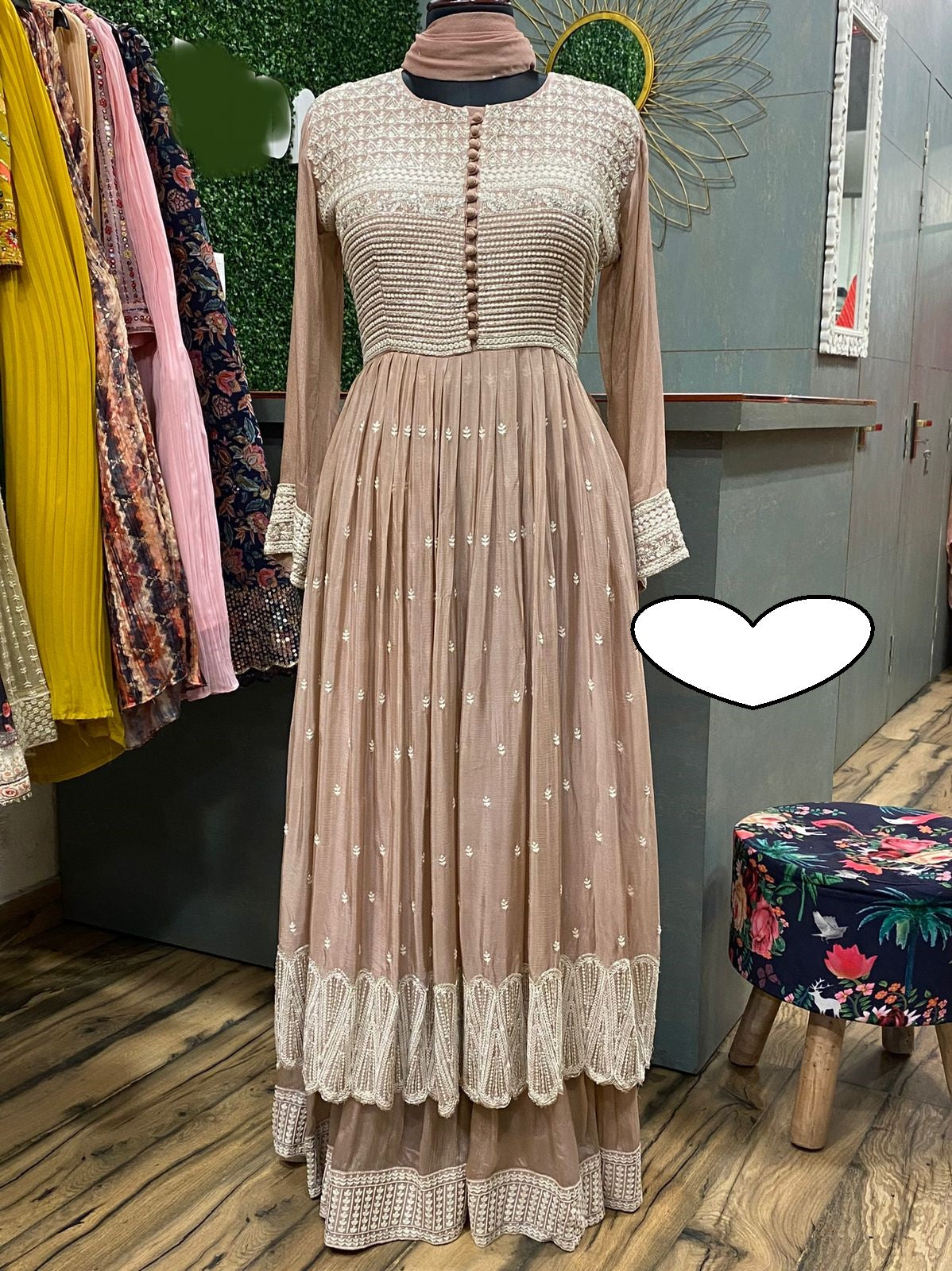 Pure Chinon kurta With Attached Lining And Beautiful Thread Embroidery With Cutdana Sequence And Pearl Work Front And Back💐Pure Chiffon Full Size Dupatta With Four Side Gotta Border💐With Sequence Highlights💐