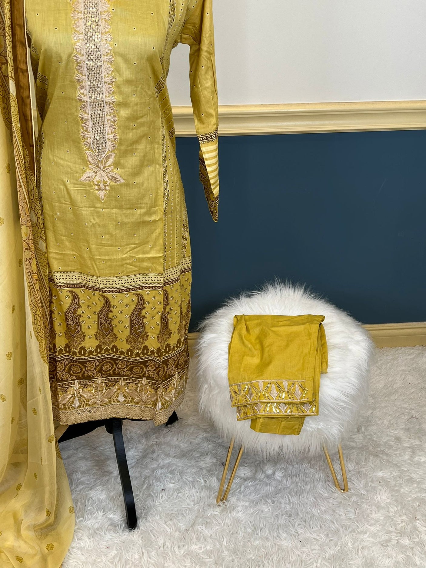 Pakistani Stitched lawn Embroidered Salwar kameez ready to ship