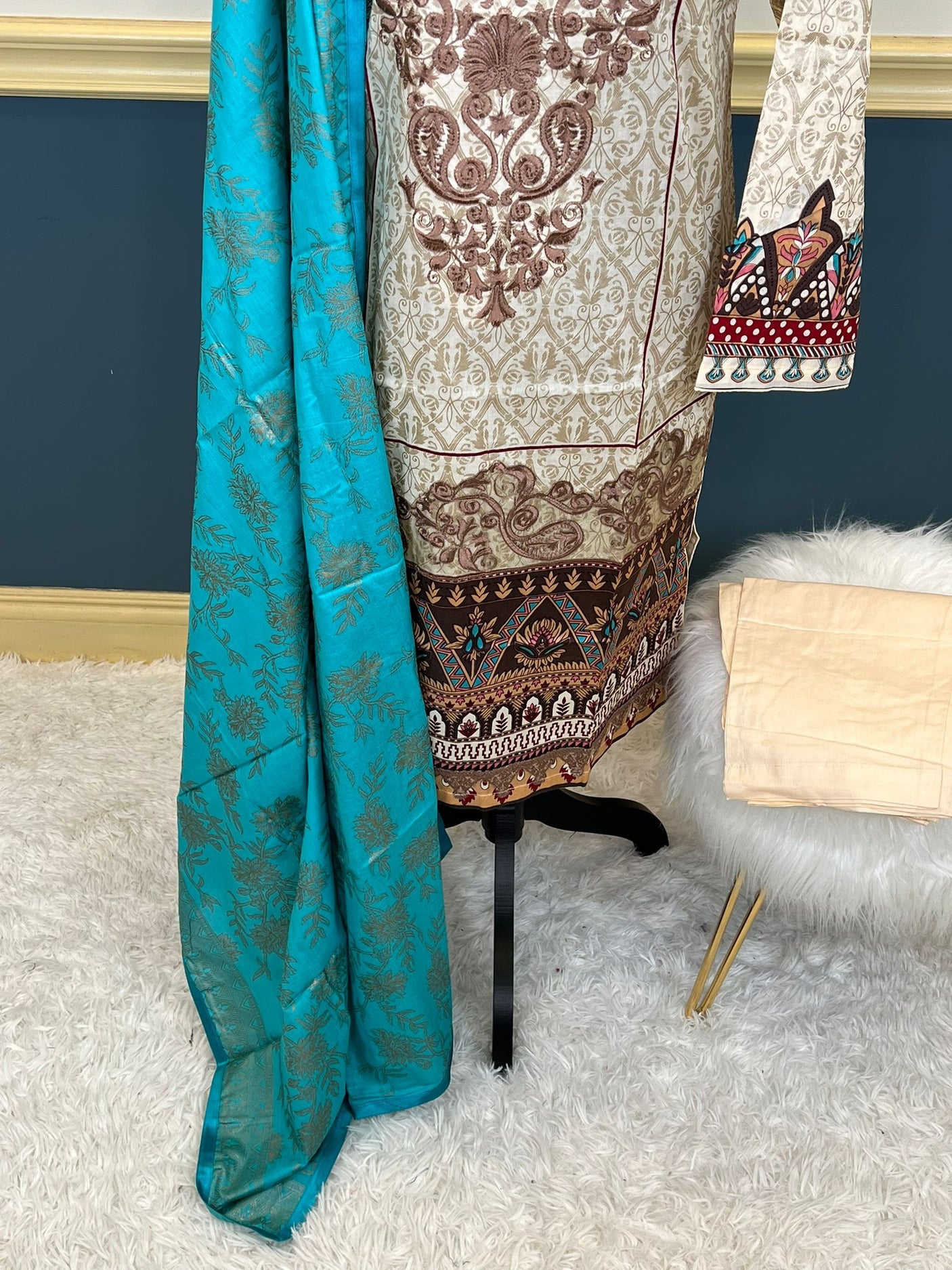 Pakistani Stitched lawn Embroidered Salwar kameez ready to ship