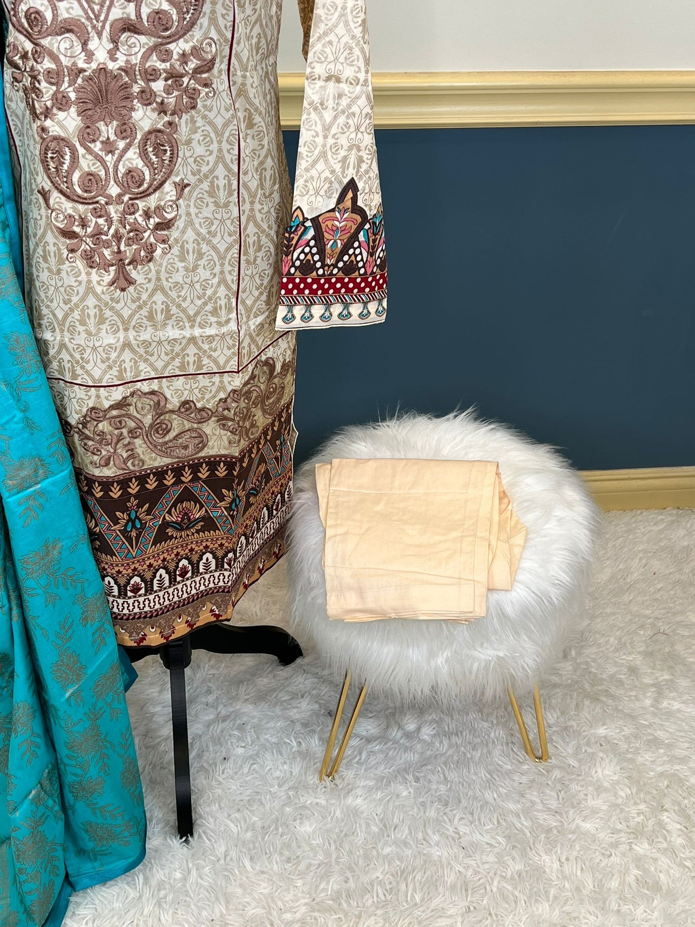 Pakistani Stitched lawn Embroidered Salwar kameez ready to ship