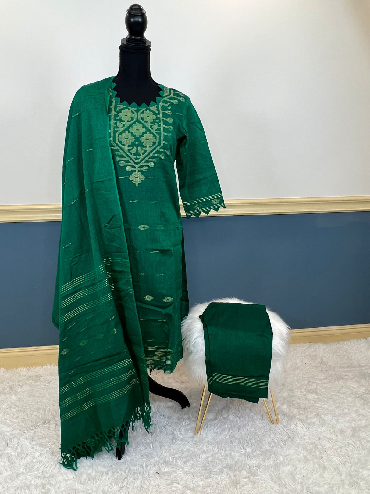 Bangladeshi Jamdani salwar kamiz
