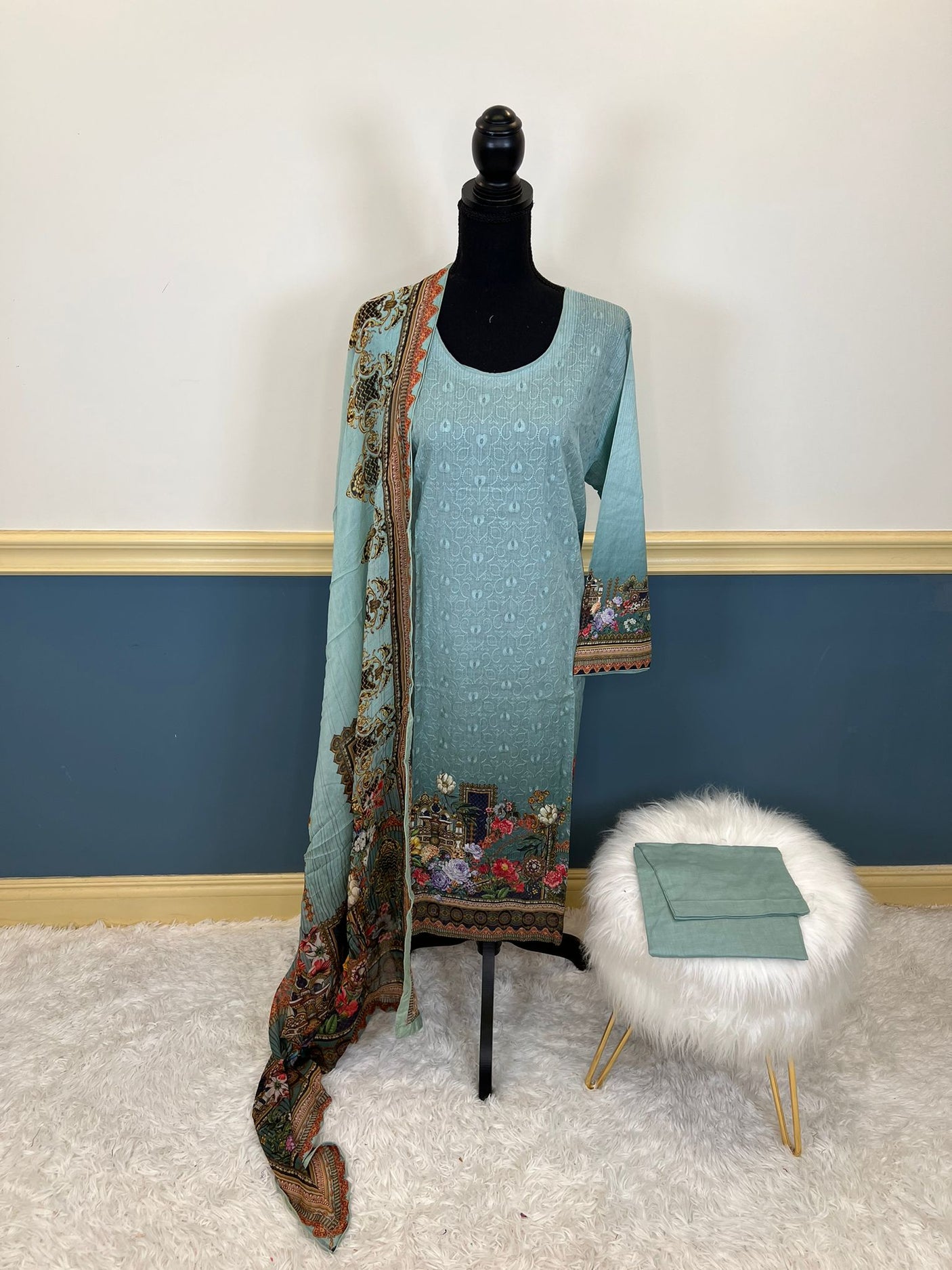 Pakistani Stitched Embroidered lawn Salwar kameez ready to ship