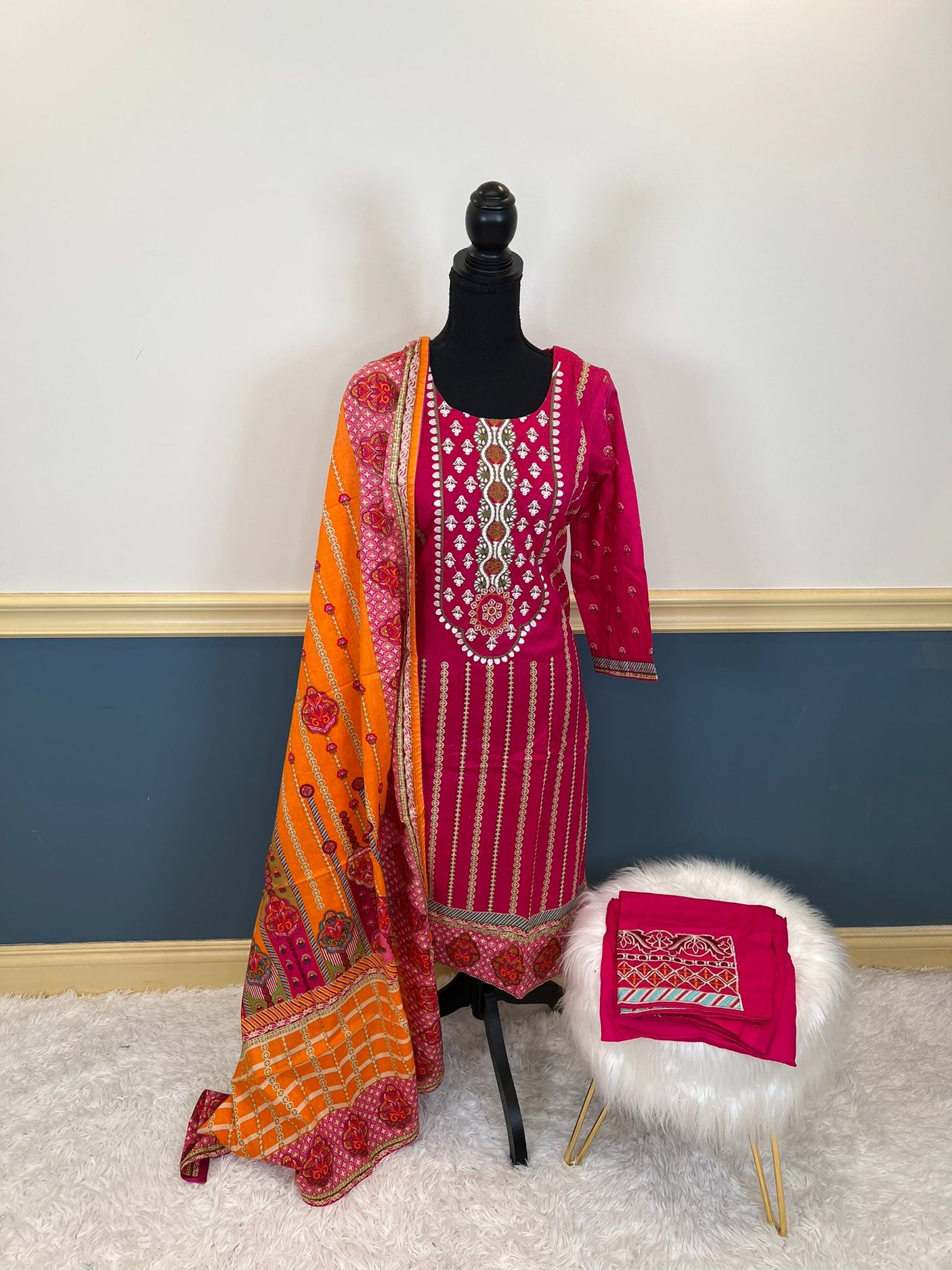 Pakistani Stitched Embroidered lawn Salwar kameez ready to ship