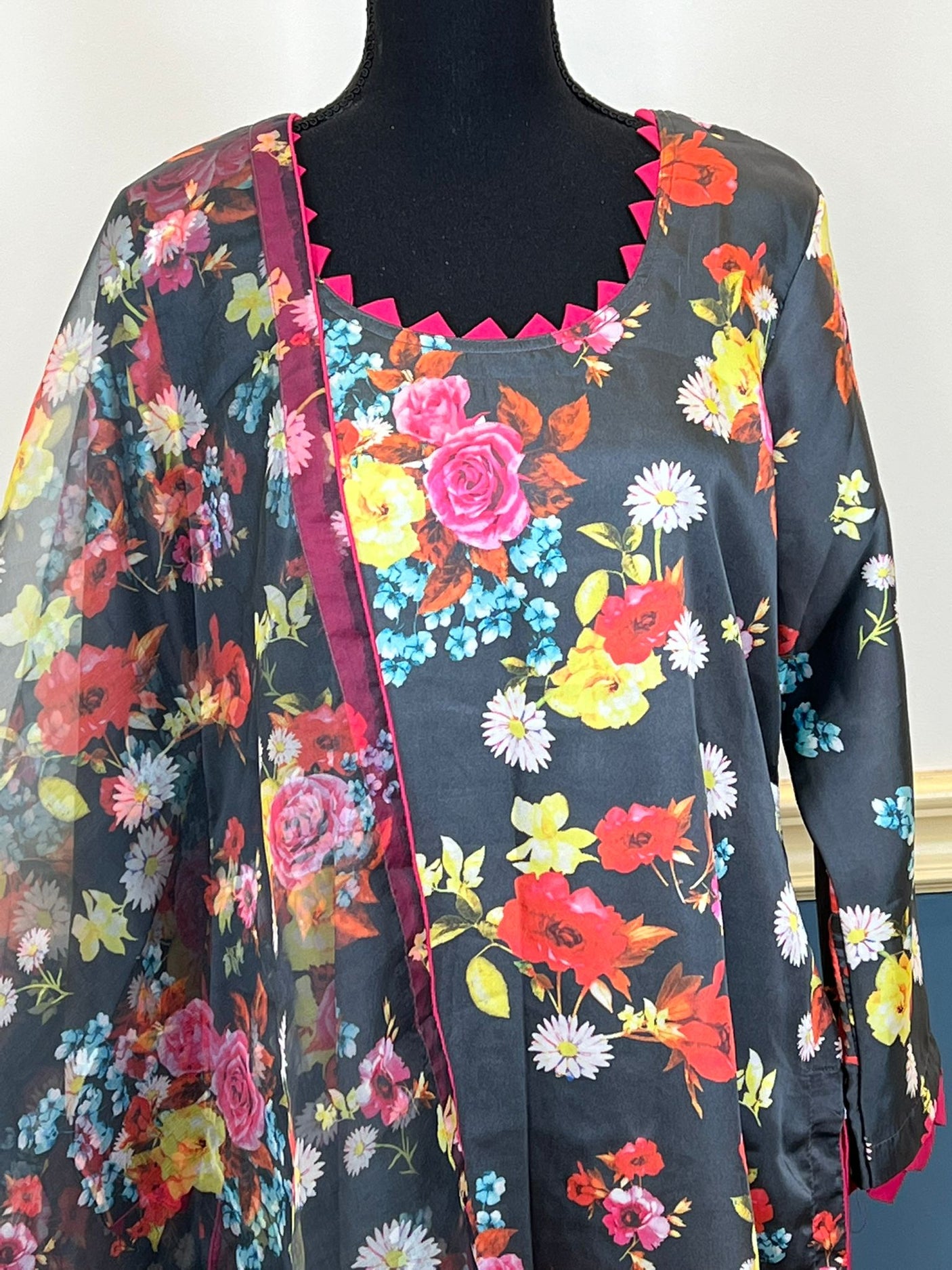 Super Soft Raw Silk Kamiz With Digital Printed Organza Dupatta