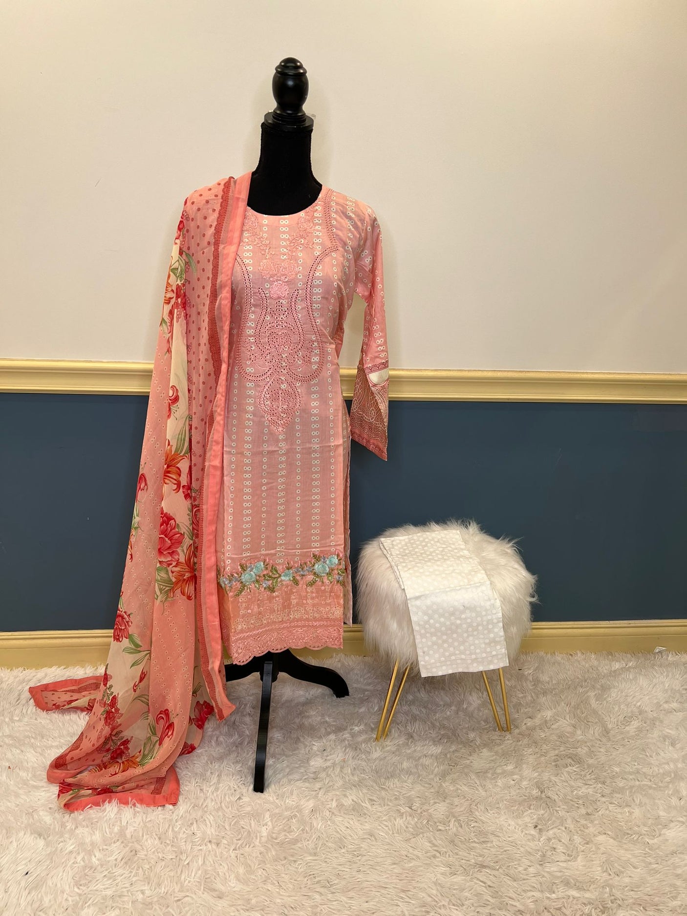 Pakistani Stitched Embroidered lawn Salwar kameez ready to ship