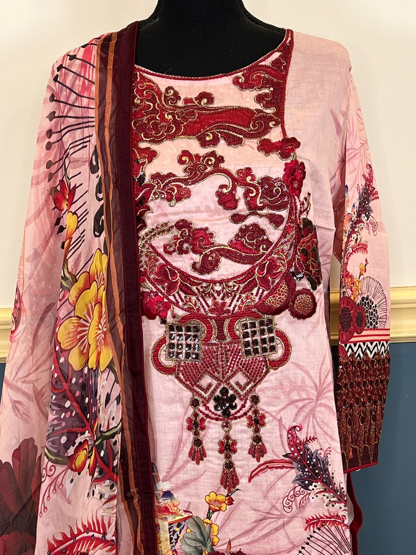 Pakistani Stitched Luxury Embroidered lawn Salwar kameez ready to ship