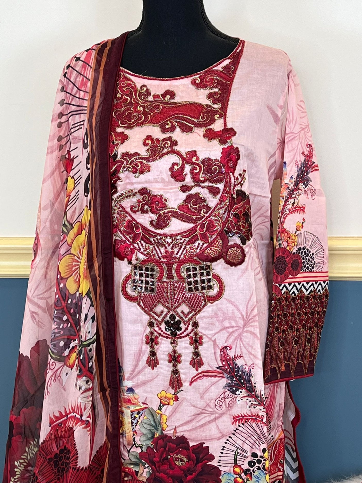 Pakistani Stitched Luxury Embroidered lawn Salwar kameez ready to ship